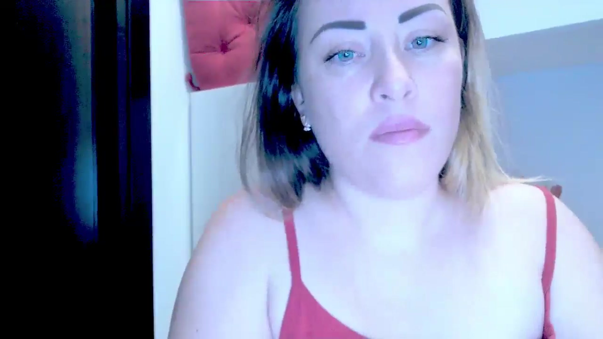 Gallery image thumbnail from Crazy_Ass's myfreecams stream on, 10/01/2024, 14:46 image 11 of 20