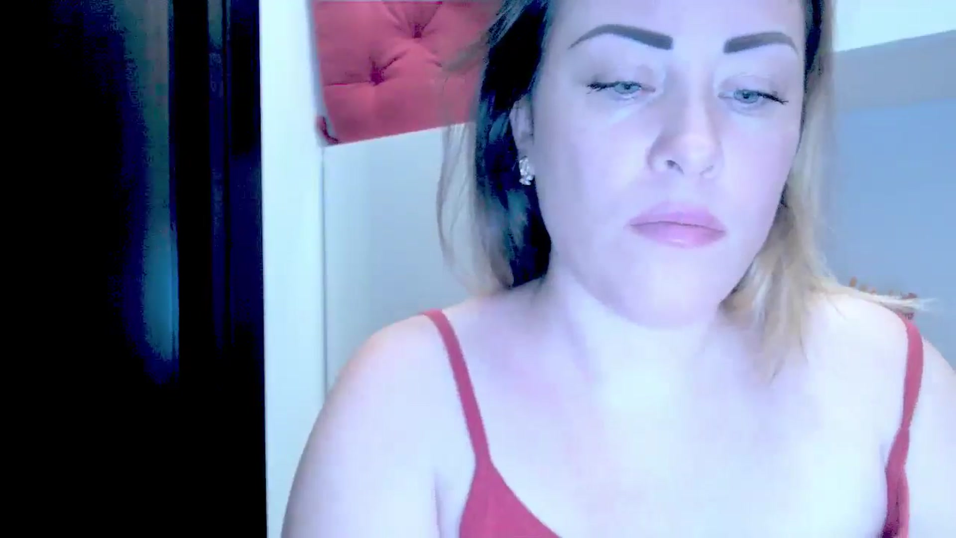 Gallery image thumbnail from Crazy_Ass's myfreecams stream on, 10/01/2024, 14:46 image 6 of 20
