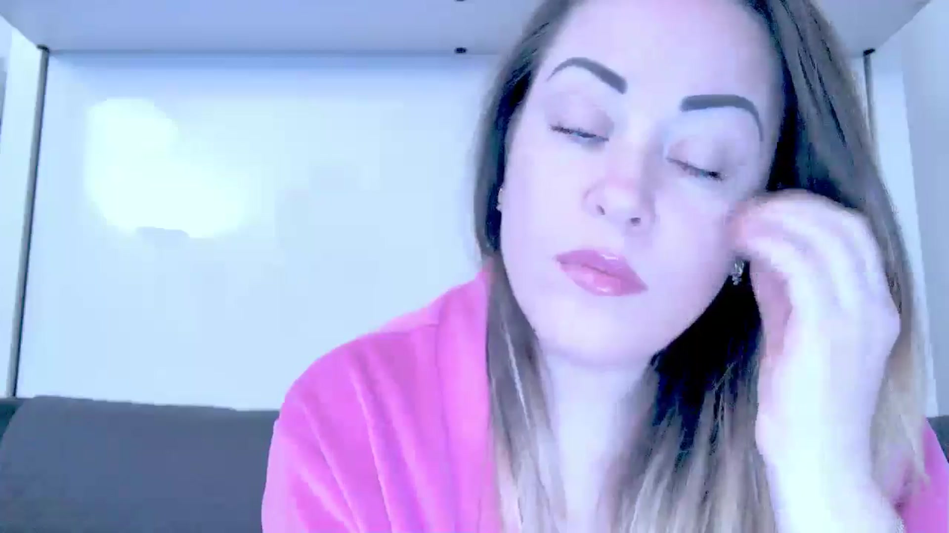 Gallery image thumbnail from Crazy_Ass's myfreecams stream on, 10/02/2024, 14:25 image 7 of 20