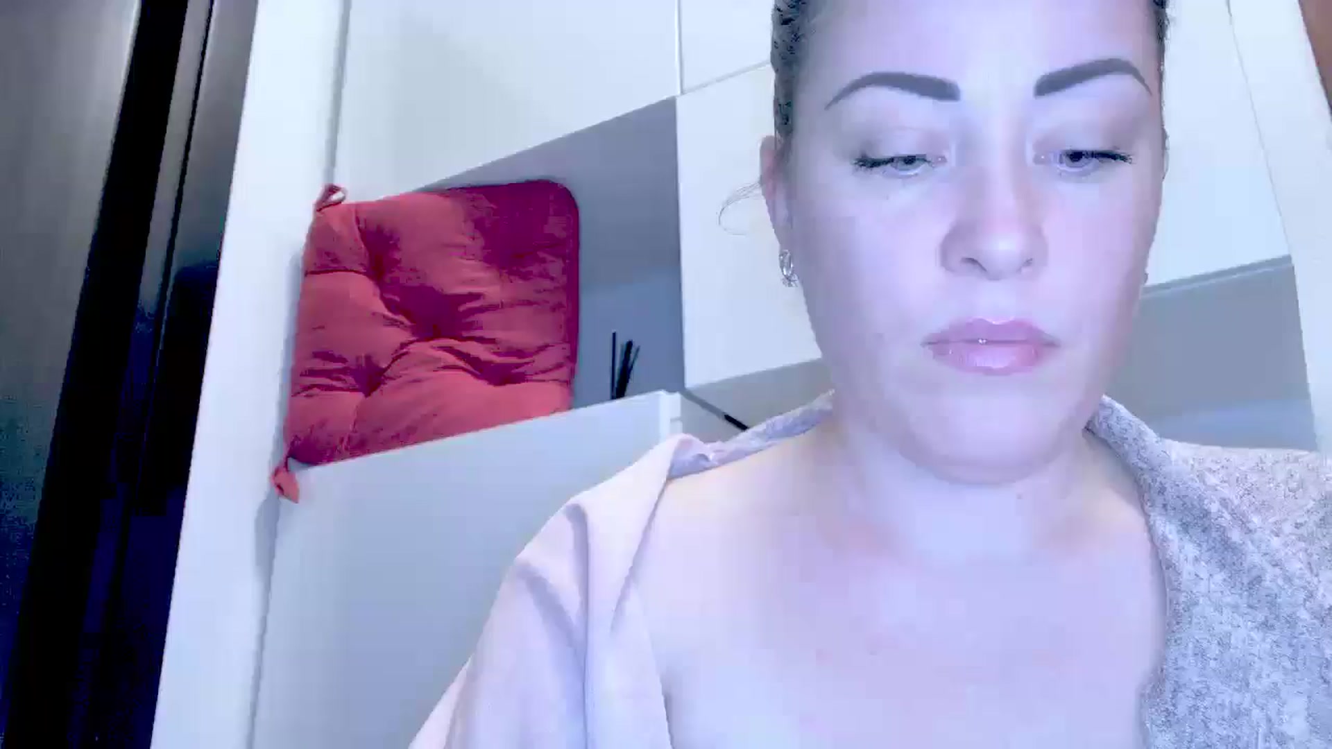 Gallery image thumbnail from Crazy_Ass's myfreecams stream on, 10/03/2024, 15:33 image 3 of 20
