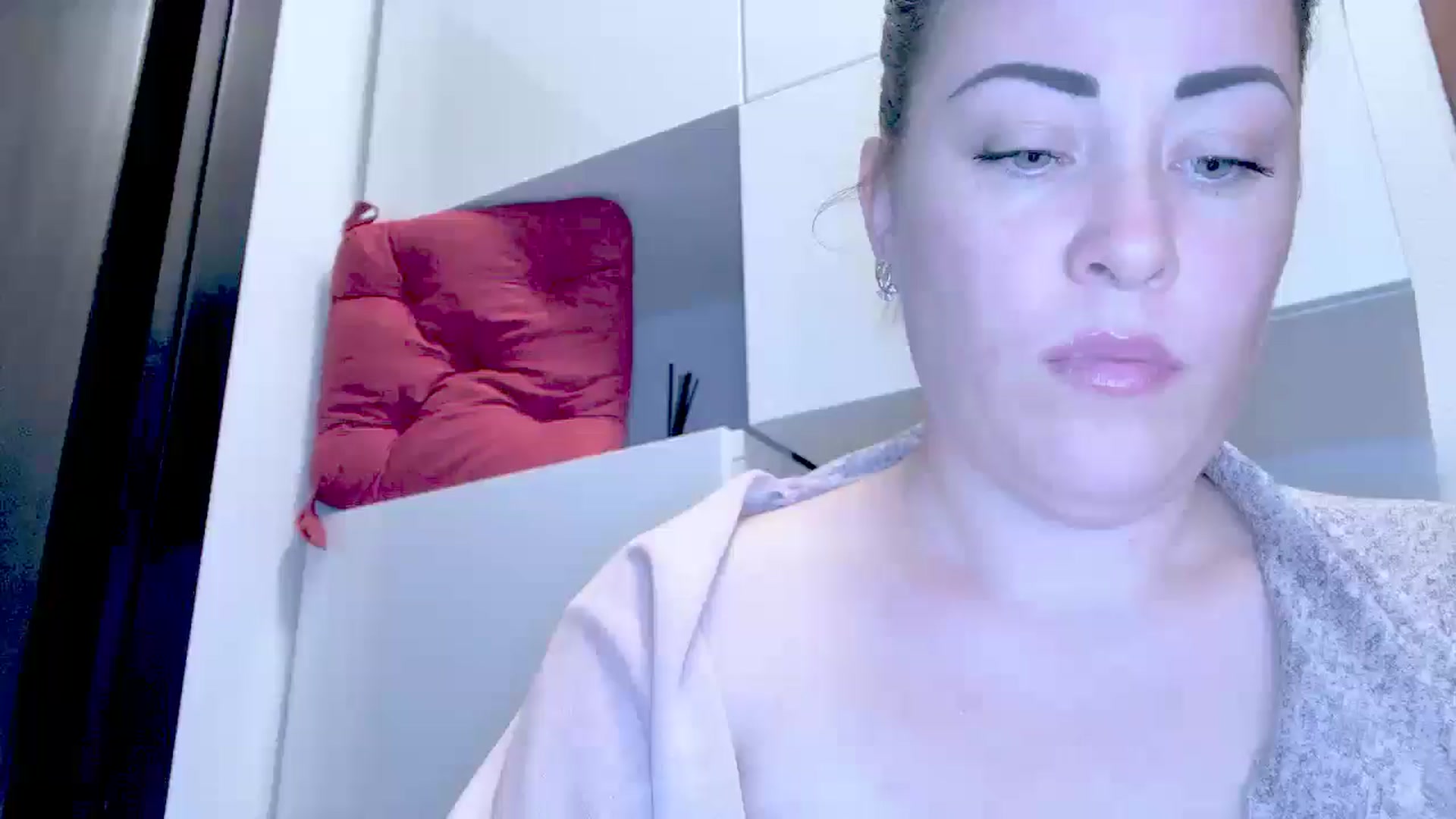 Gallery image thumbnail from Crazy_Ass's myfreecams stream on, 10/03/2024, 15:33 image 6 of 20