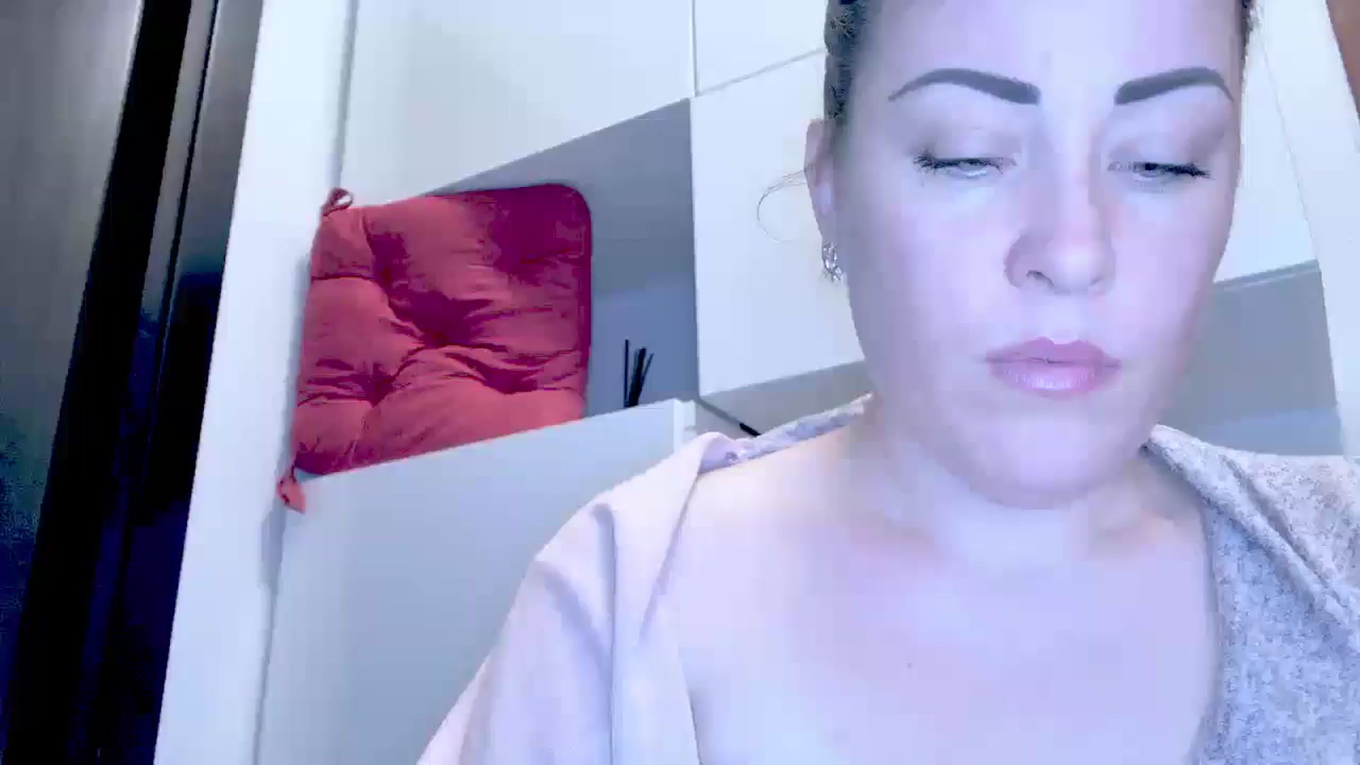 Gallery image thumbnail from Crazy_Ass's myfreecams stream on, 10/03/2024, 15:33 image 7 of 20