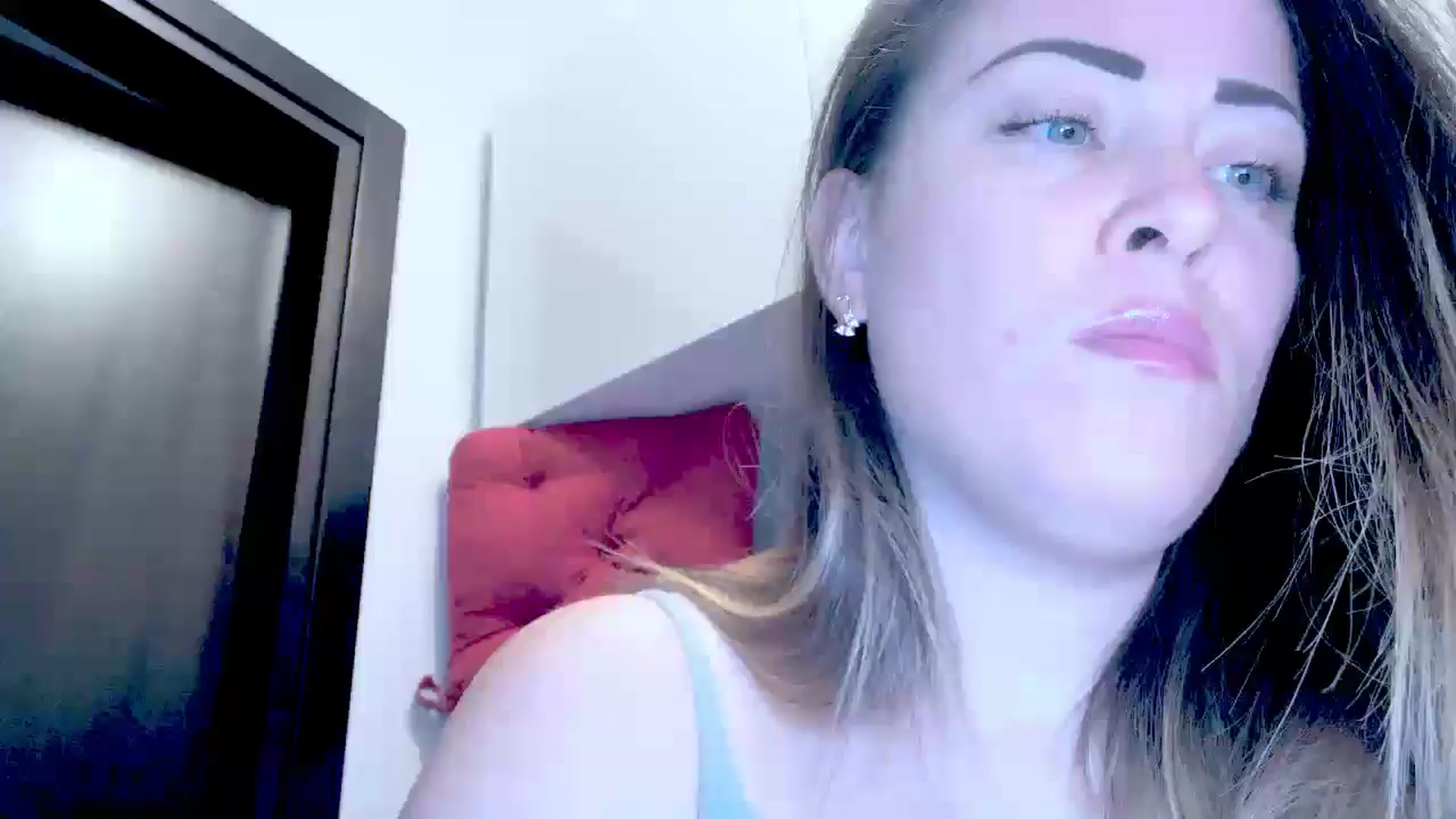 Gallery image thumbnail from Crazy_Ass's myfreecams stream on, 10/04/2024, 15:22 image 18 of 20