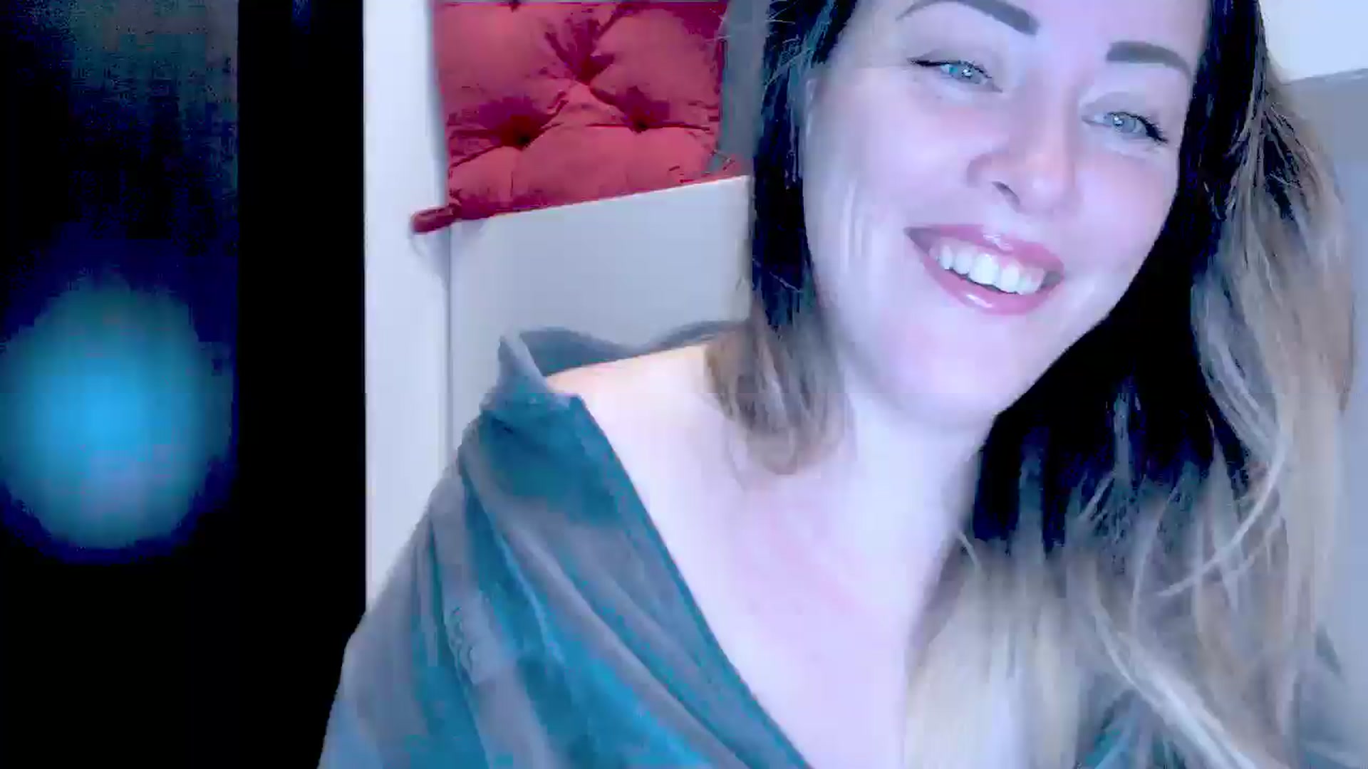Gallery image thumbnail from Crazy_Ass's myfreecams stream on, 10/07/2024, 13:58 image 2 of 20