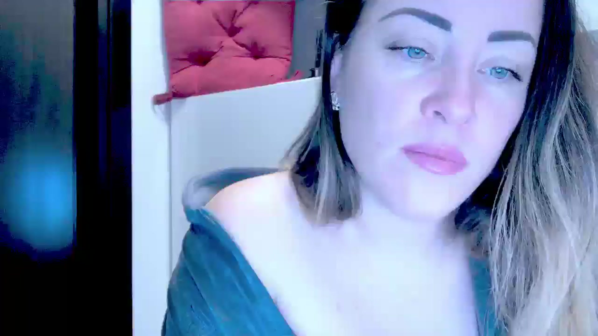 Gallery image thumbnail from Crazy_Ass's myfreecams stream on, 10/07/2024, 15:13 image 4 of 20