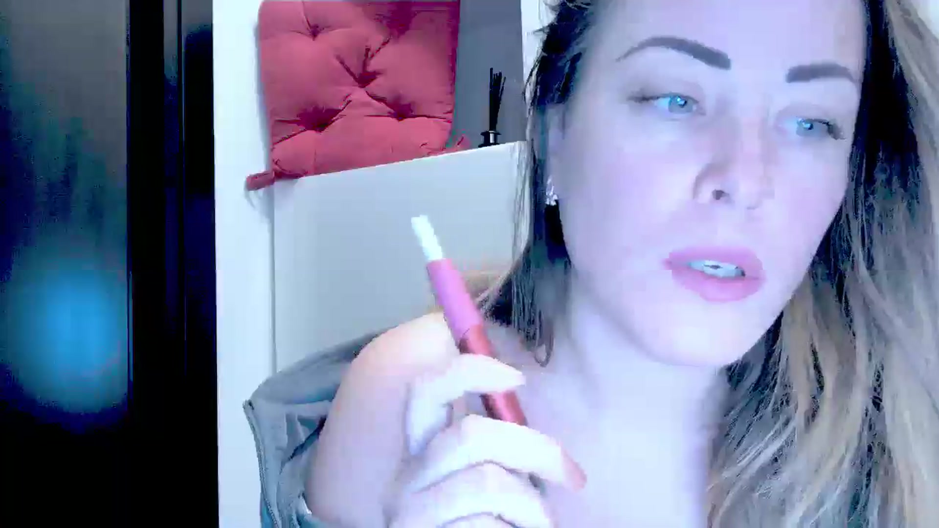 Gallery image thumbnail from Crazy_Ass's myfreecams stream on, 10/07/2024, 15:30 image 10 of 20