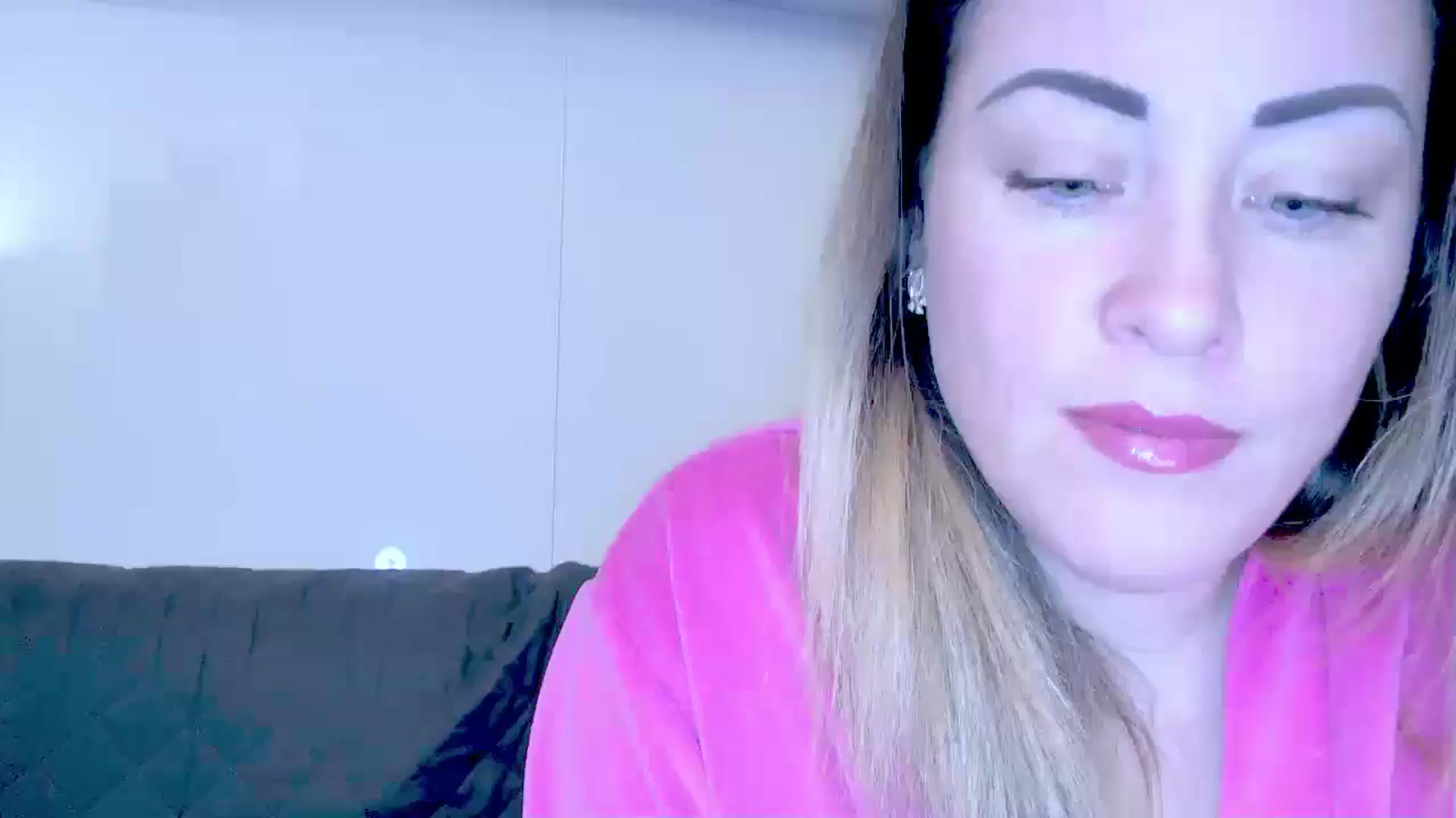 Gallery image thumbnail from Crazy_Ass's myfreecams stream on, 10/08/2024, 12:39 image 15 of 20