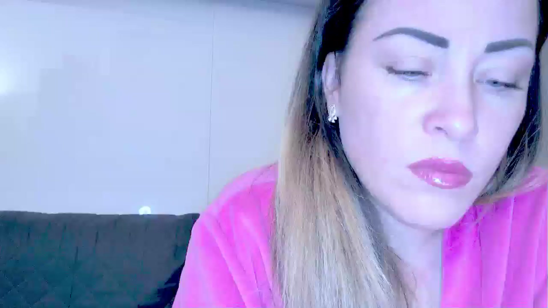 Gallery image thumbnail from Crazy_Ass's myfreecams stream on, 10/08/2024, 12:39 image 11 of 20