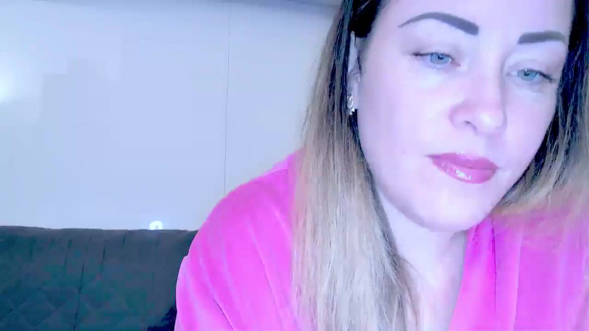 Gallery image thumbnail from Crazy_Ass's myfreecams stream on, 10/08/2024, 12:39 image 8 of 20