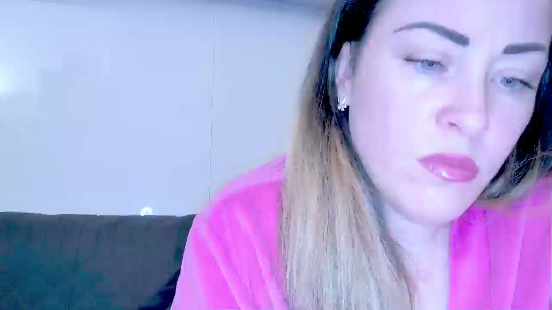 Gallery image thumbnail from Crazy_Ass's myfreecams stream on, 10/08/2024, 12:39 image 13 of 20