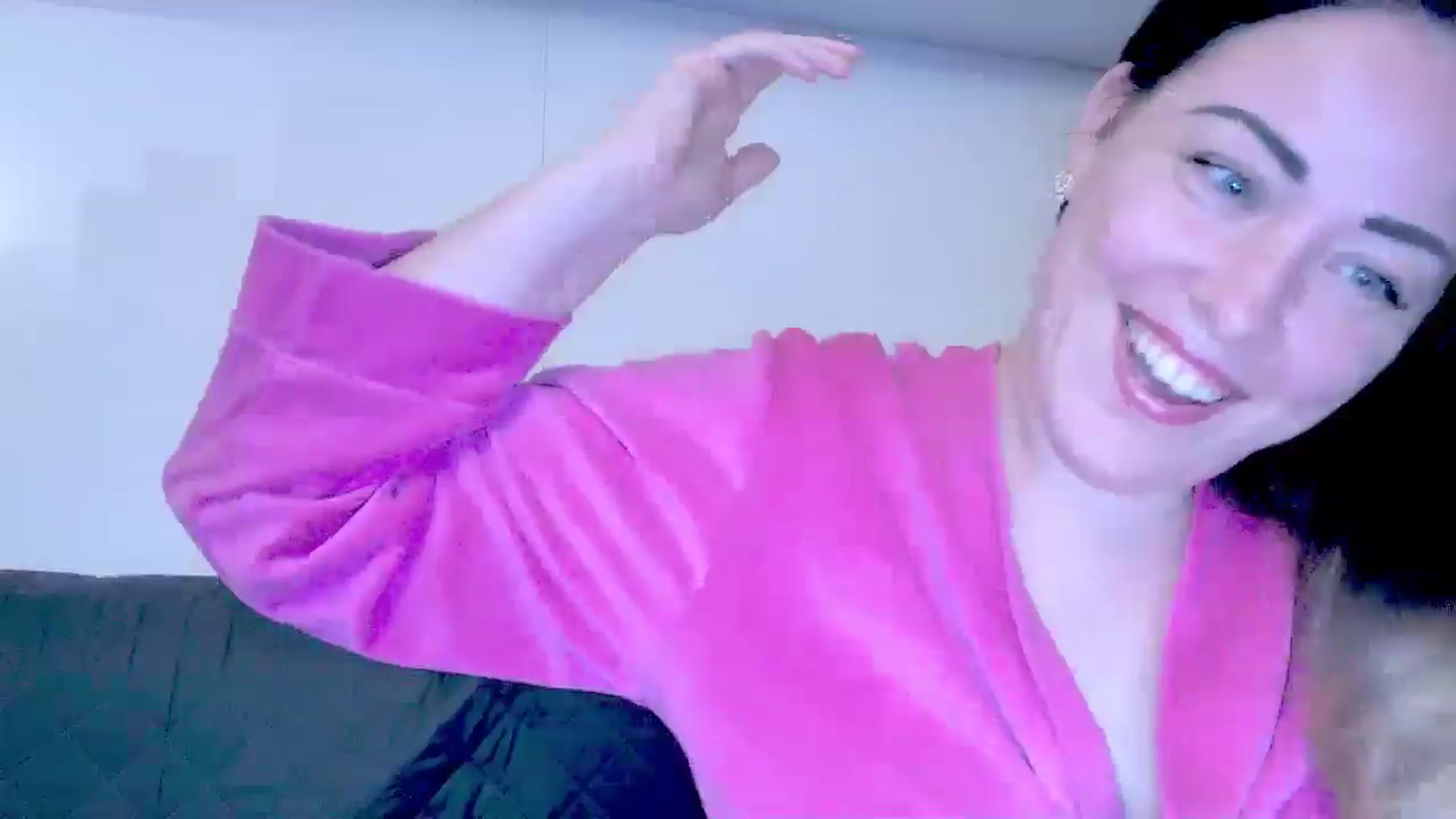 Gallery image thumbnail from Crazy_Ass's myfreecams stream on, 10/08/2024, 12:51 image 16 of 20