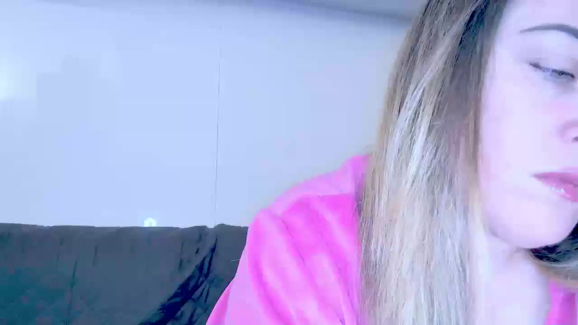 Gallery image thumbnail from Crazy_Ass's myfreecams stream on, 10/08/2024, 12:51 image 3 of 20