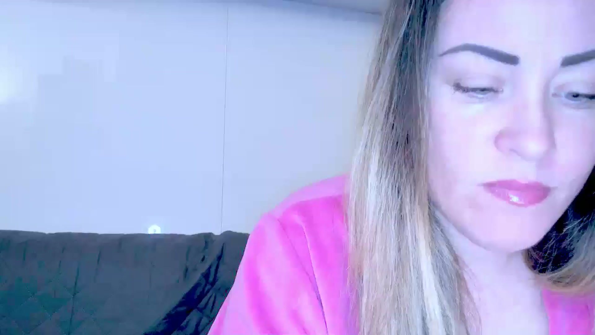 Gallery image thumbnail from Crazy_Ass's myfreecams stream on, 10/08/2024, 12:51 image 6 of 20