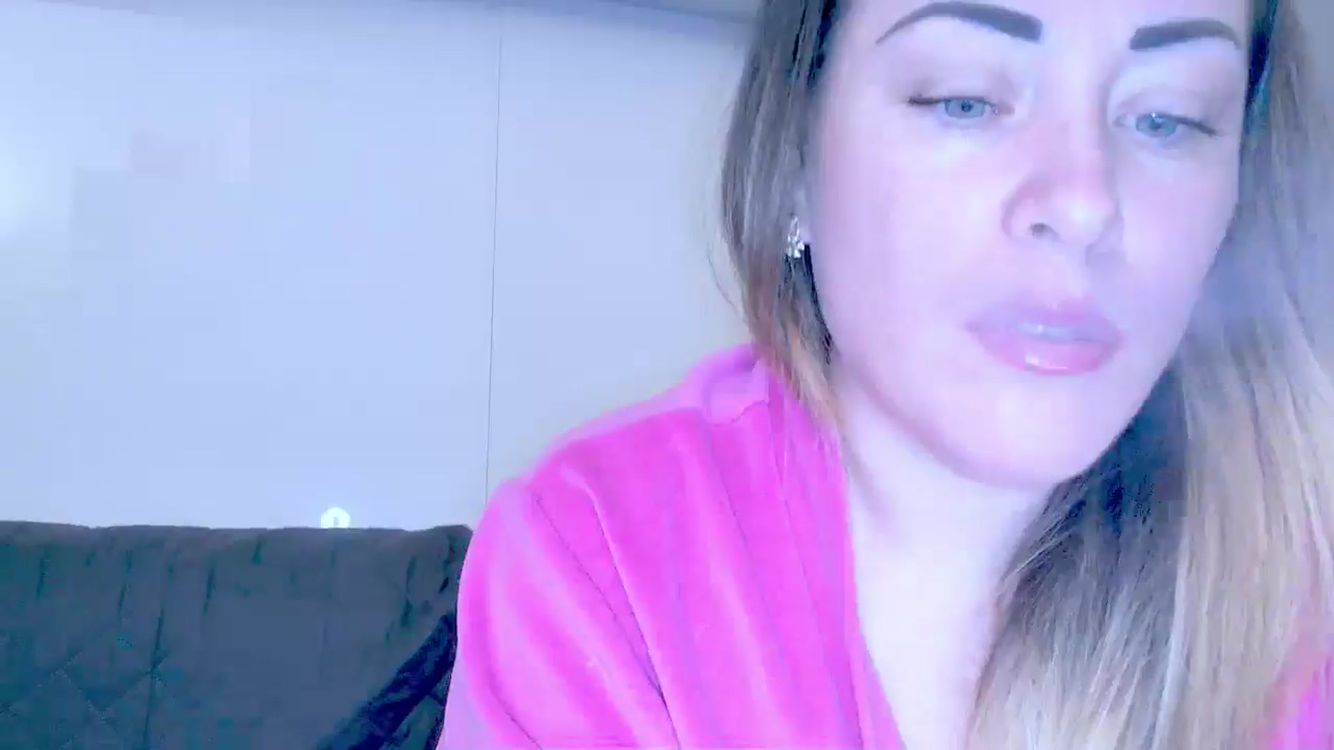 Gallery image thumbnail from Crazy_Ass's myfreecams stream on, 10/08/2024, 13:16 image 3 of 20