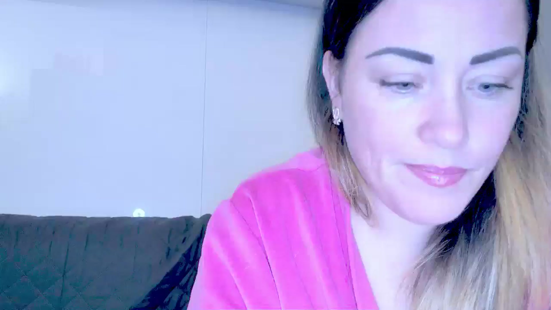 Gallery image thumbnail from Crazy_Ass's myfreecams stream on, 10/08/2024, 13:16 image 12 of 20