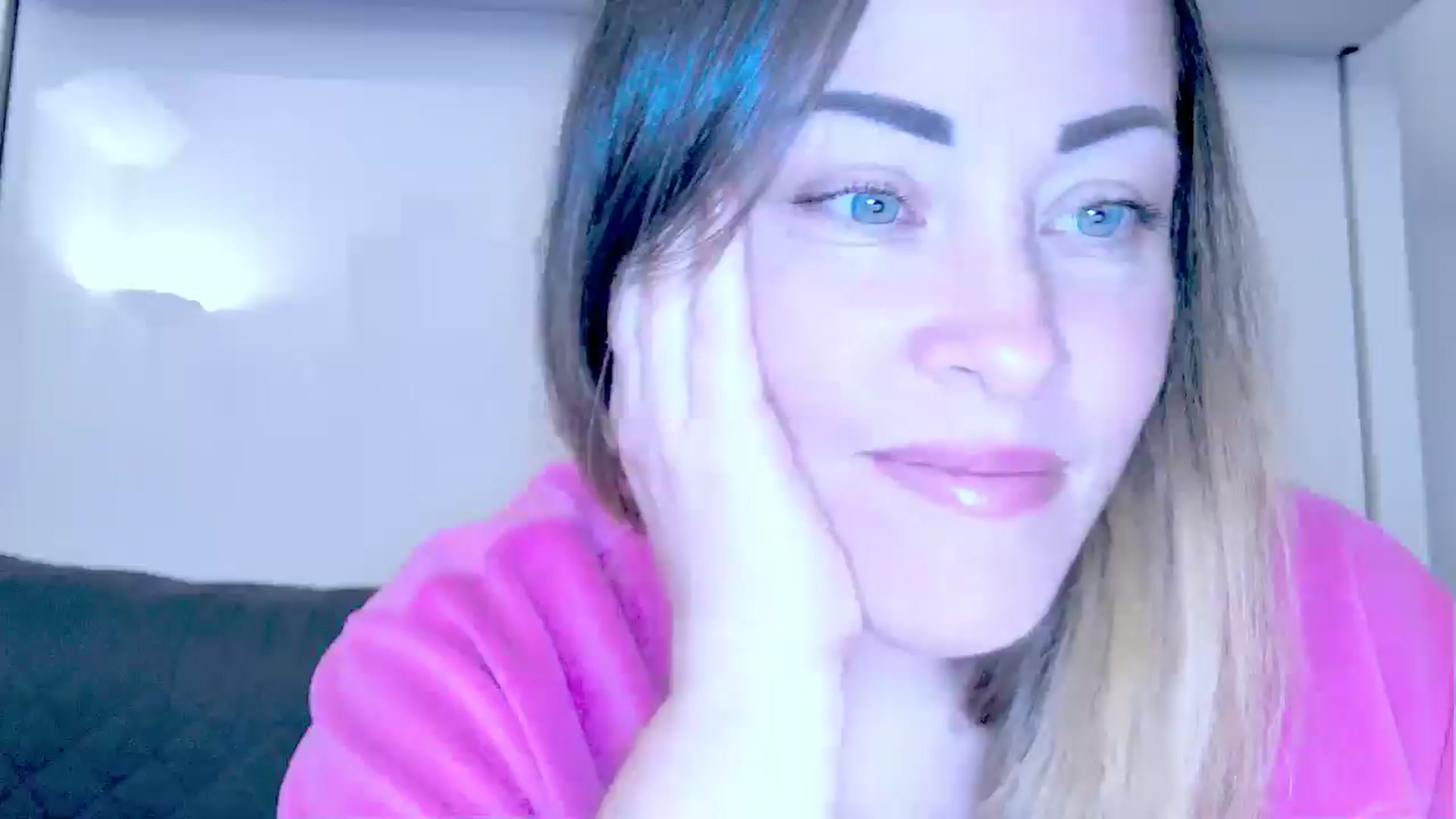 Gallery image thumbnail from Crazy_Ass's myfreecams stream on, 10/08/2024, 14:35 image 6 of 20