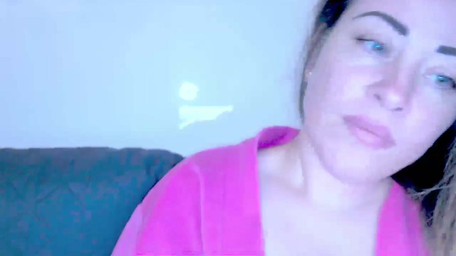 Gallery image thumbnail from Crazy_Ass's myfreecams stream on, 10/08/2024, 14:35 image 14 of 20