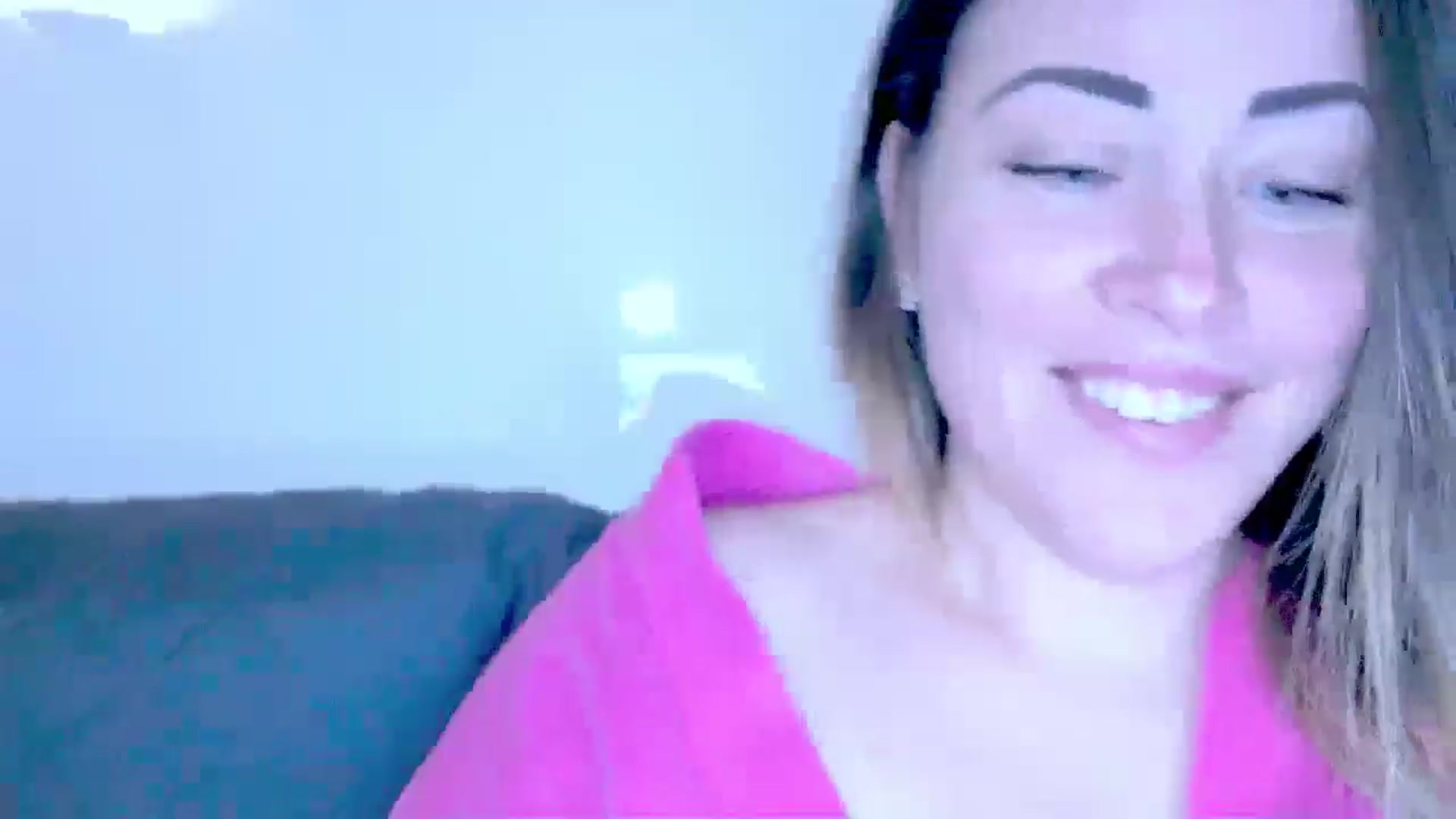 Gallery image thumbnail from Crazy_Ass's myfreecams stream on, 10/08/2024, 14:35 image 17 of 20
