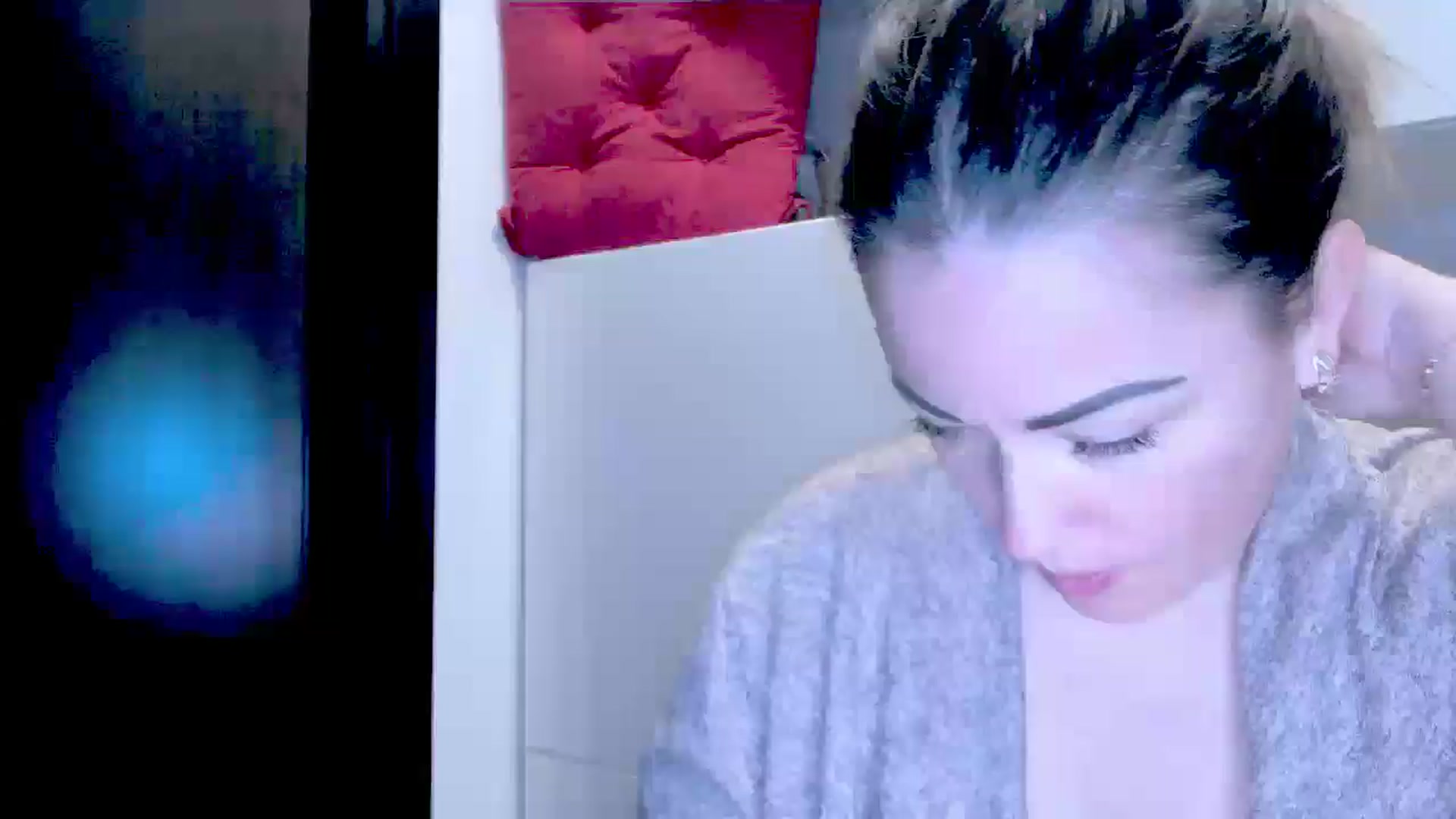 Gallery image thumbnail from Crazy_Ass's myfreecams stream on, 10/09/2024, 15:15 image 16 of 20