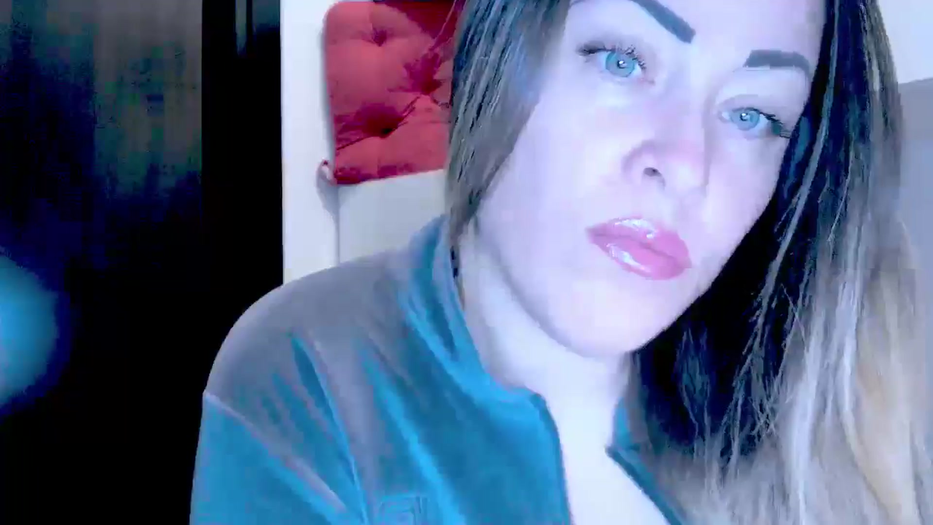 Gallery image thumbnail from Crazy_Ass's myfreecams stream on, 10/14/2024, 13:15 image 15 of 20