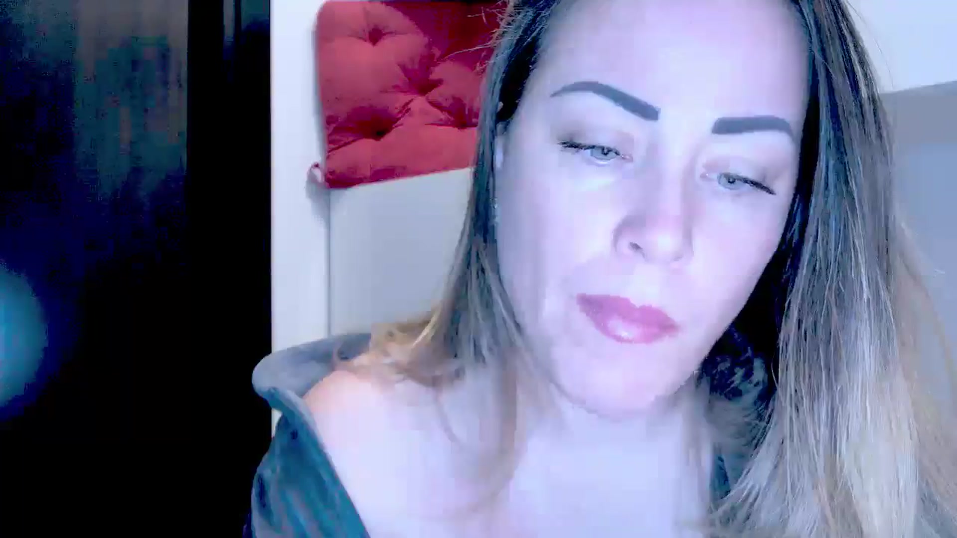 Gallery image thumbnail from Crazy_Ass's myfreecams stream on, 10/14/2024, 14:14 image 5 of 20