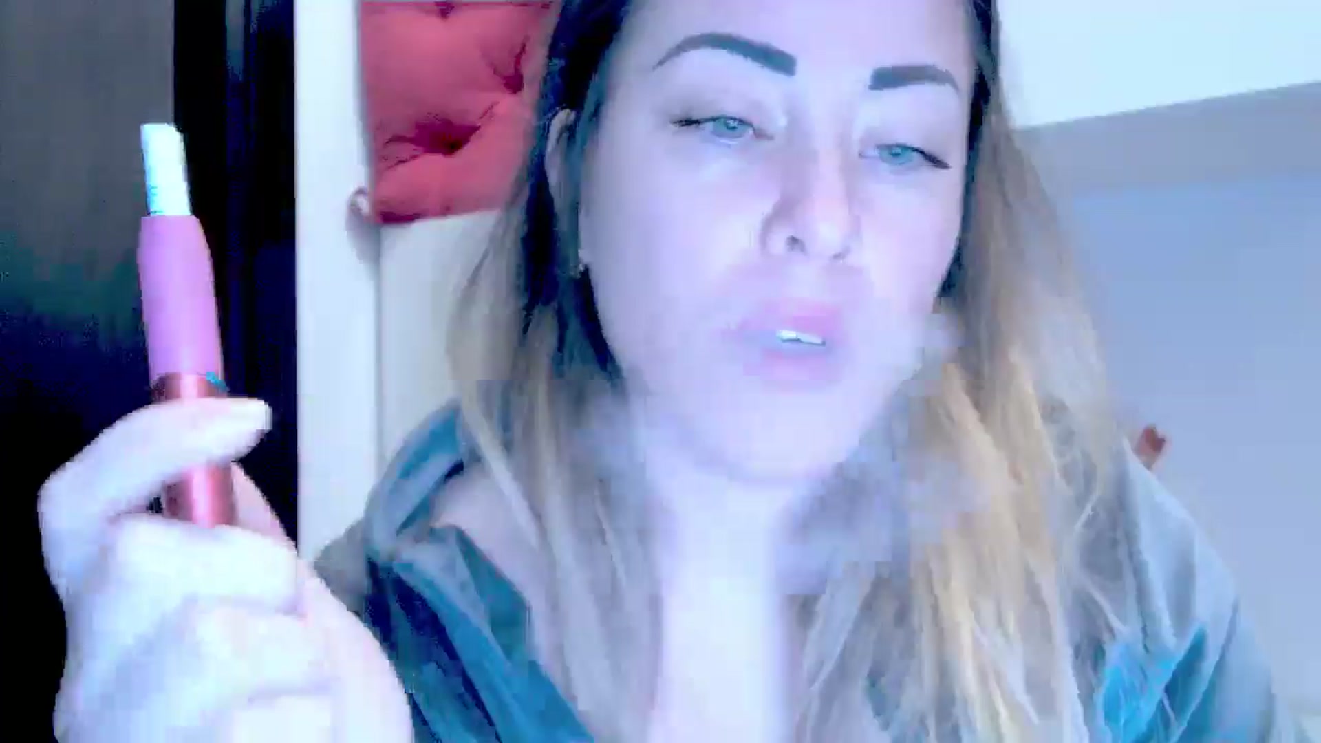 Gallery image thumbnail from Crazy_Ass's myfreecams stream on, 10/14/2024, 15:34 image 10 of 20