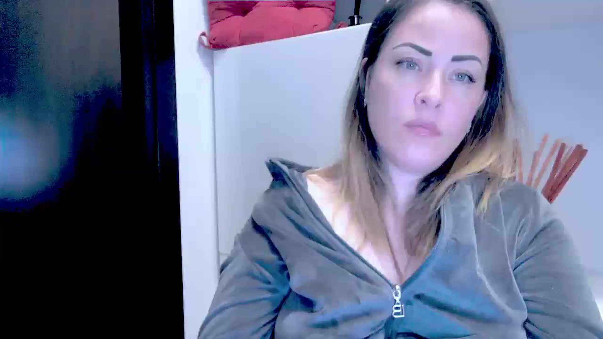 Gallery image thumbnail from Crazy_Ass's myfreecams stream on, 10/14/2024, 15:34 image 1 of 20