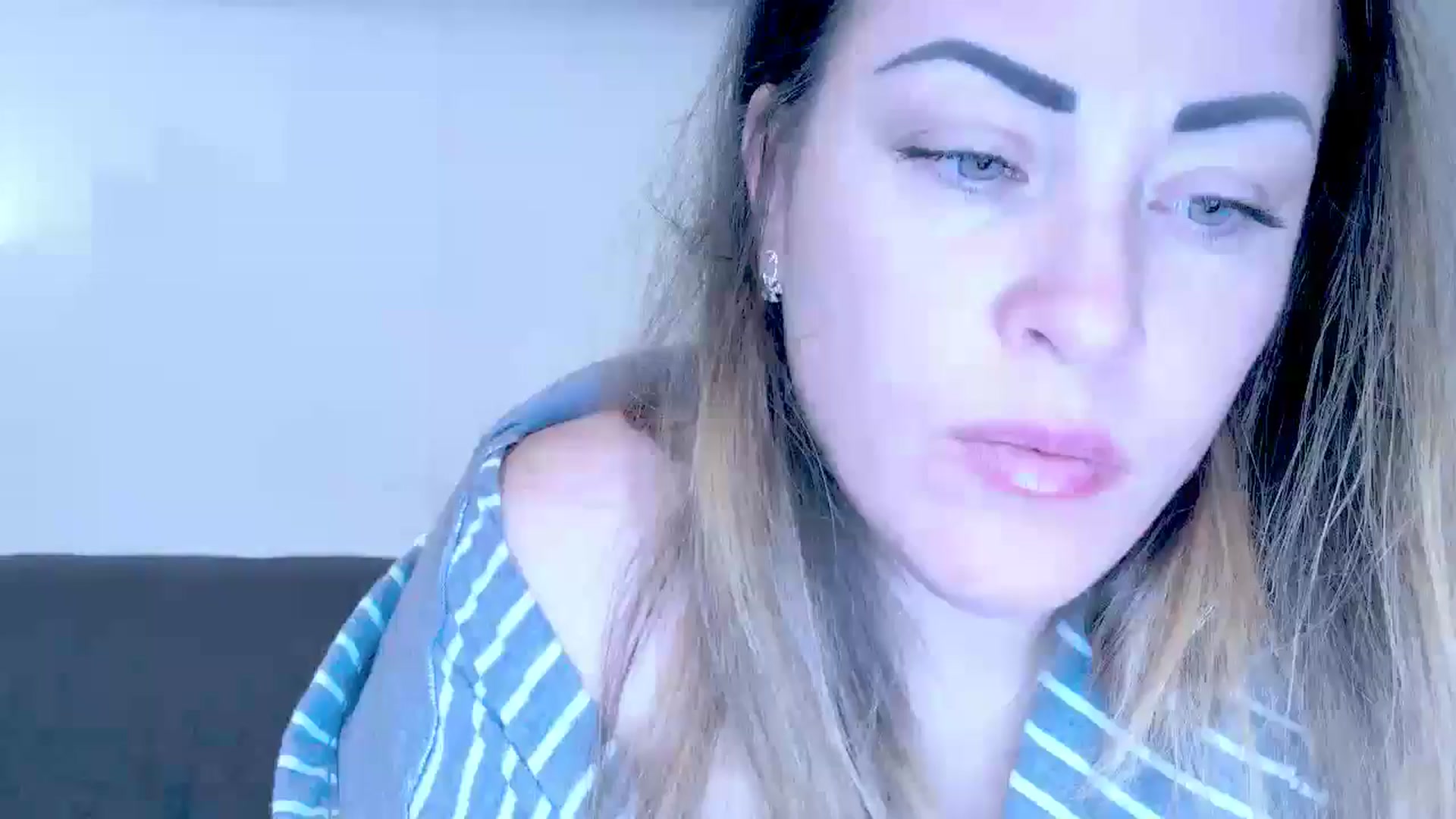 Gallery image thumbnail from Crazy_Ass's myfreecams stream on, 10/17/2024, 14:15 image 2 of 20