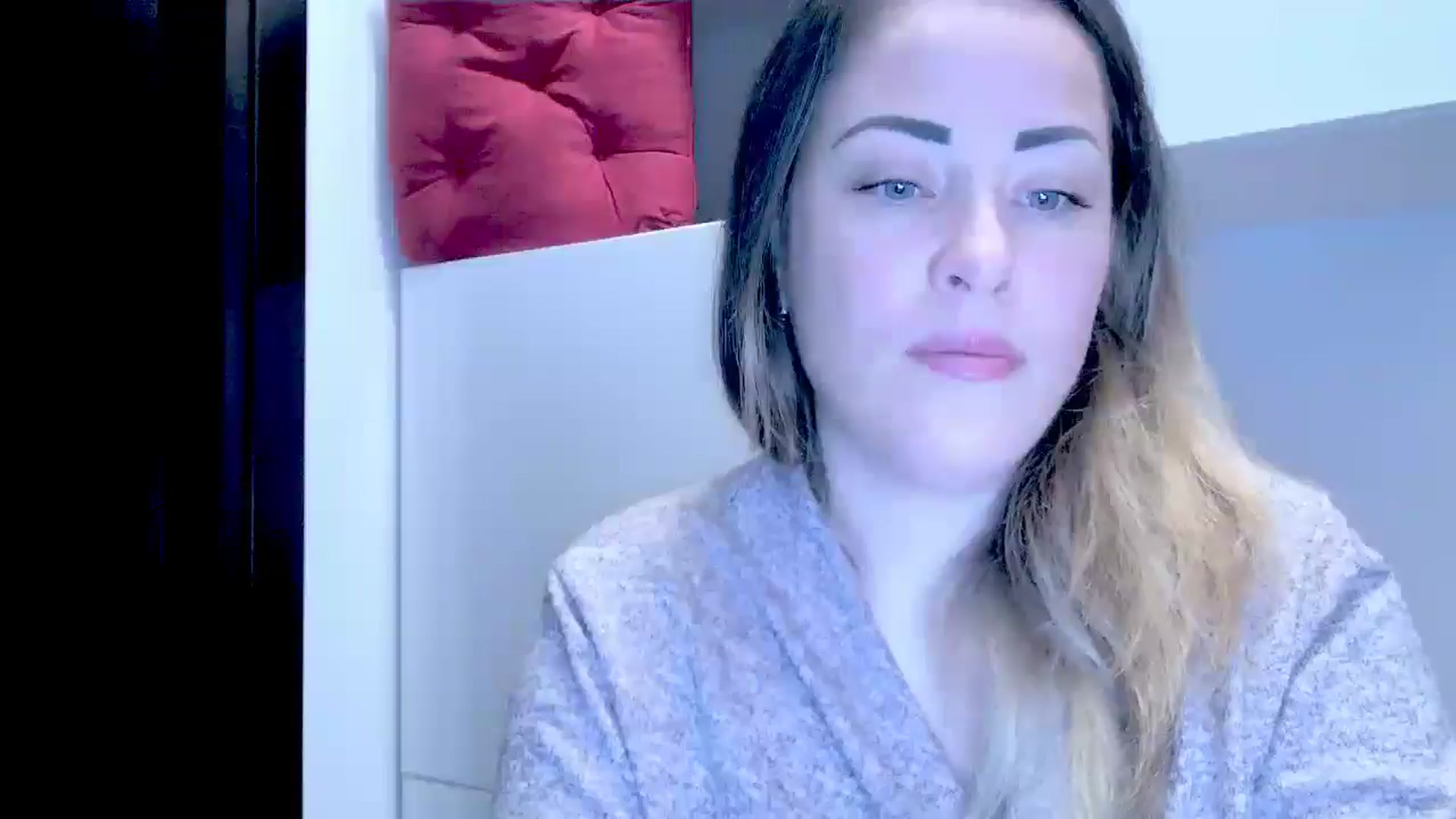 Gallery image thumbnail from Crazy_Ass's myfreecams stream on, 10/18/2024, 14:17 image 17 of 20