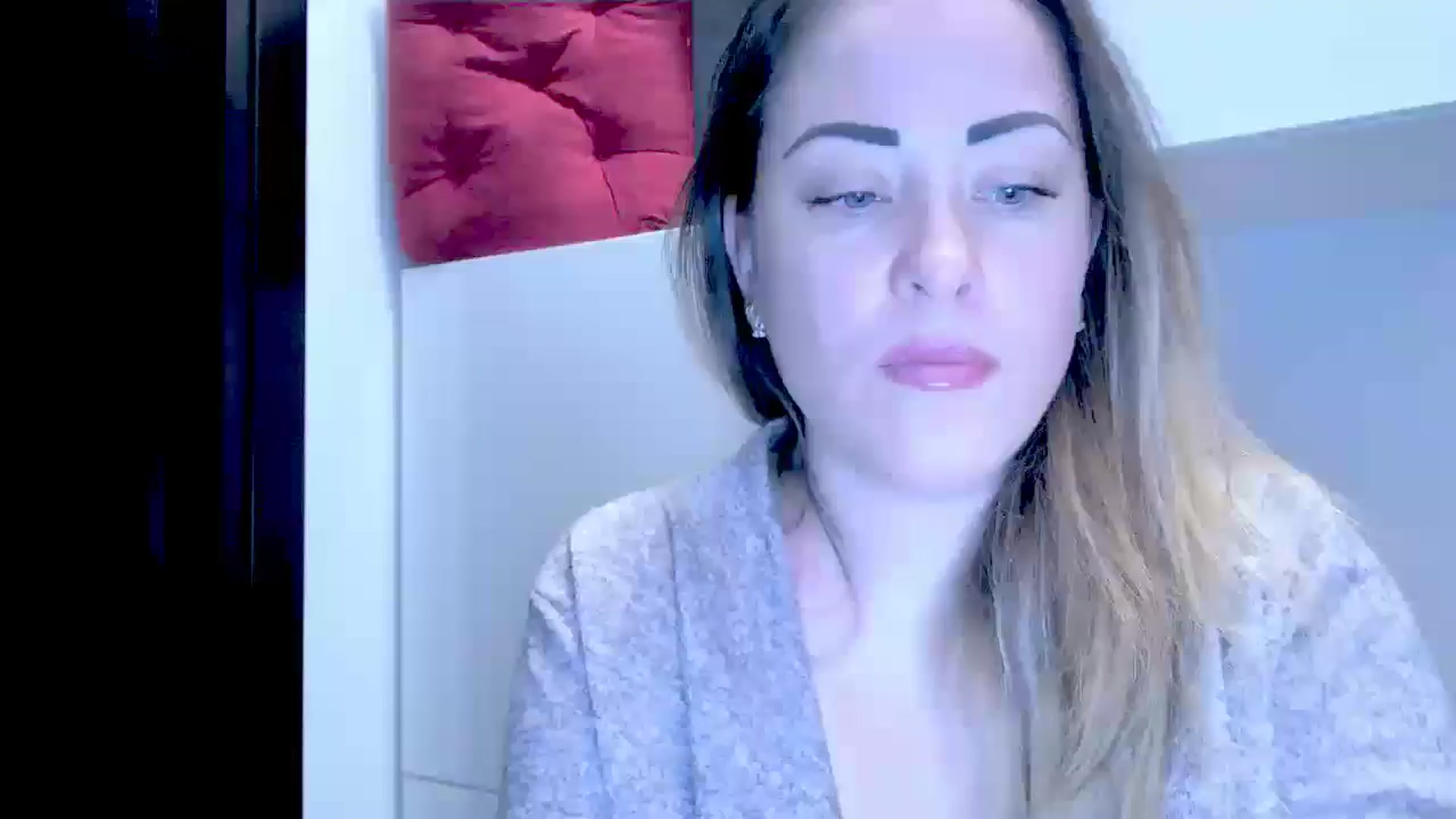 Gallery image thumbnail from Crazy_Ass's myfreecams stream on, 10/18/2024, 14:17 image 11 of 20