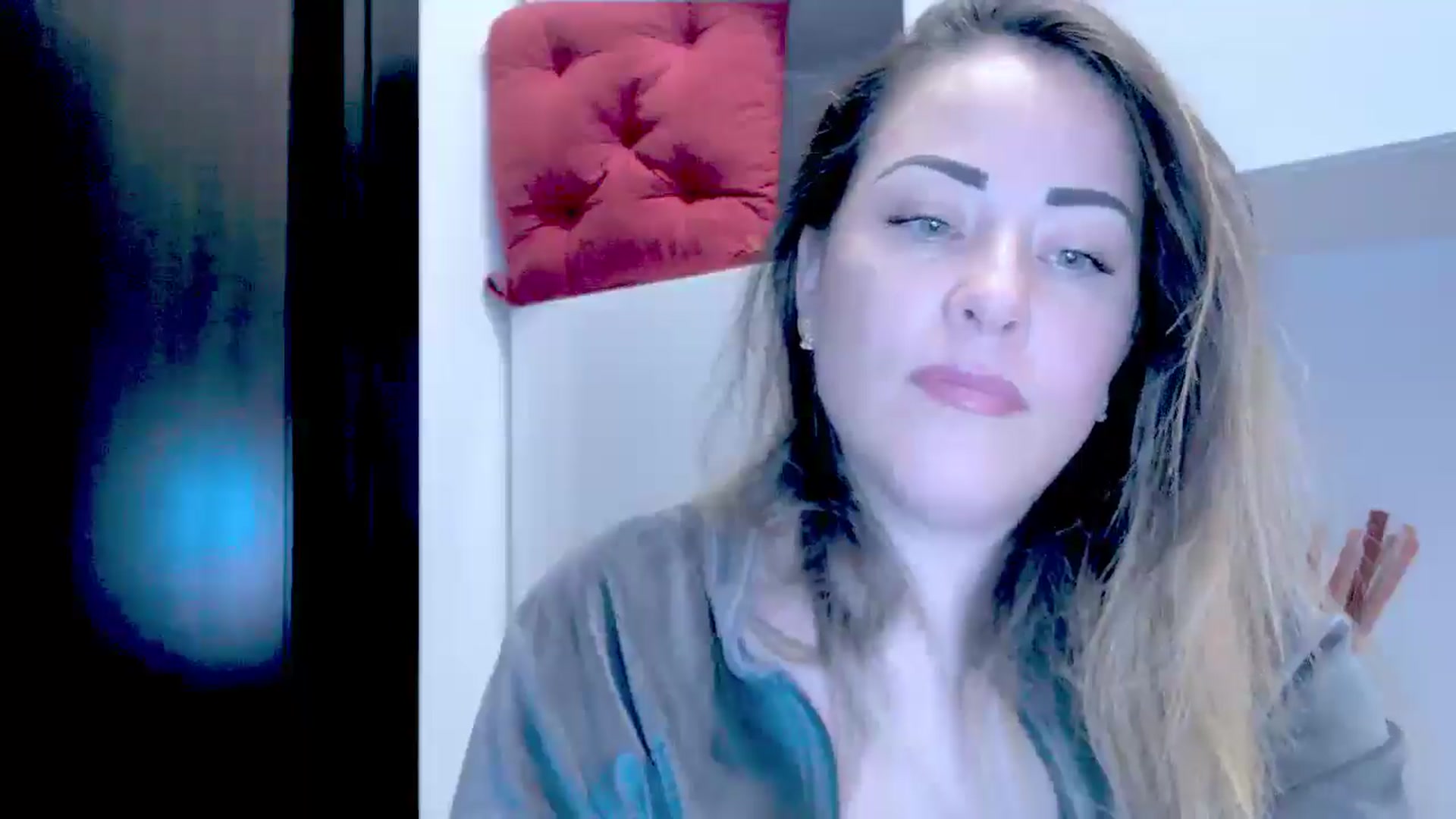 Gallery image thumbnail from Crazy_Ass's myfreecams stream on, 10/23/2024, 15:14 image 9 of 20
