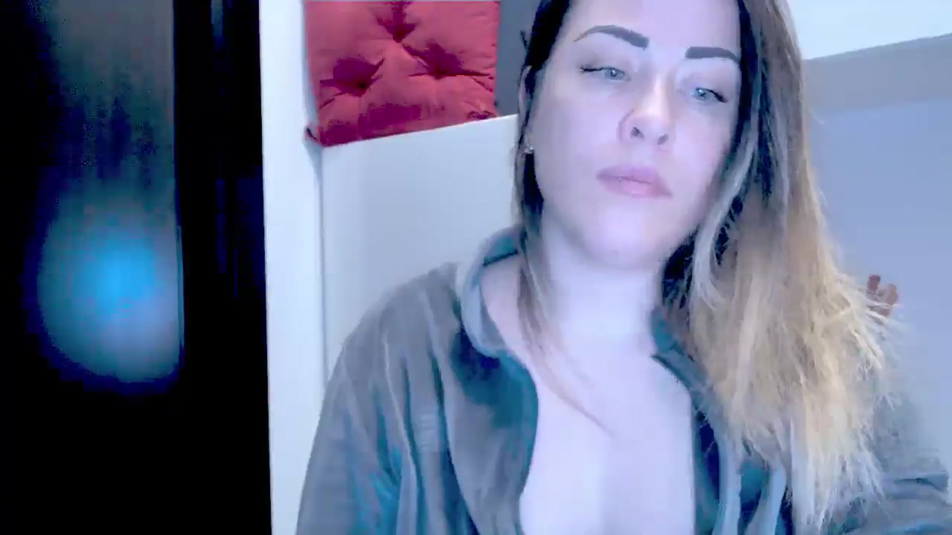 Gallery image thumbnail from Crazy_Ass's myfreecams stream on, 10/23/2024, 15:14 image 20 of 20