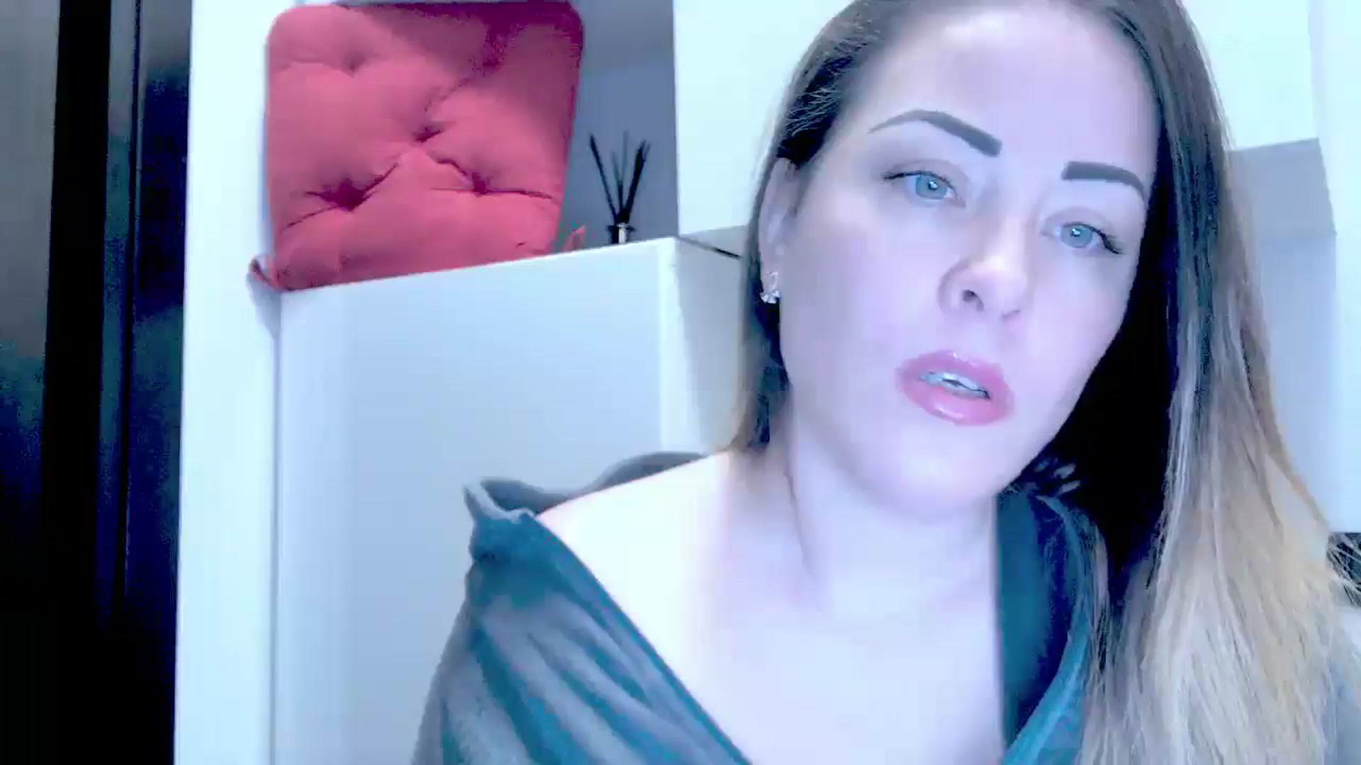 Gallery image thumbnail from Crazy_Ass's myfreecams stream on, 10/25/2024, 13:59 image 8 of 20