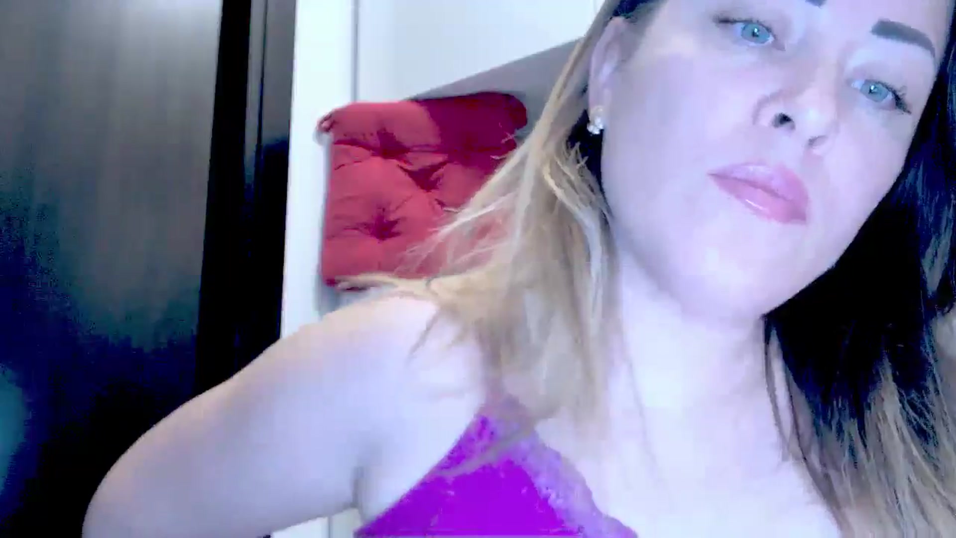 Gallery image thumbnail from Crazy_Ass's myfreecams stream on, 10/30/2024, 15:33 image 11 of 20