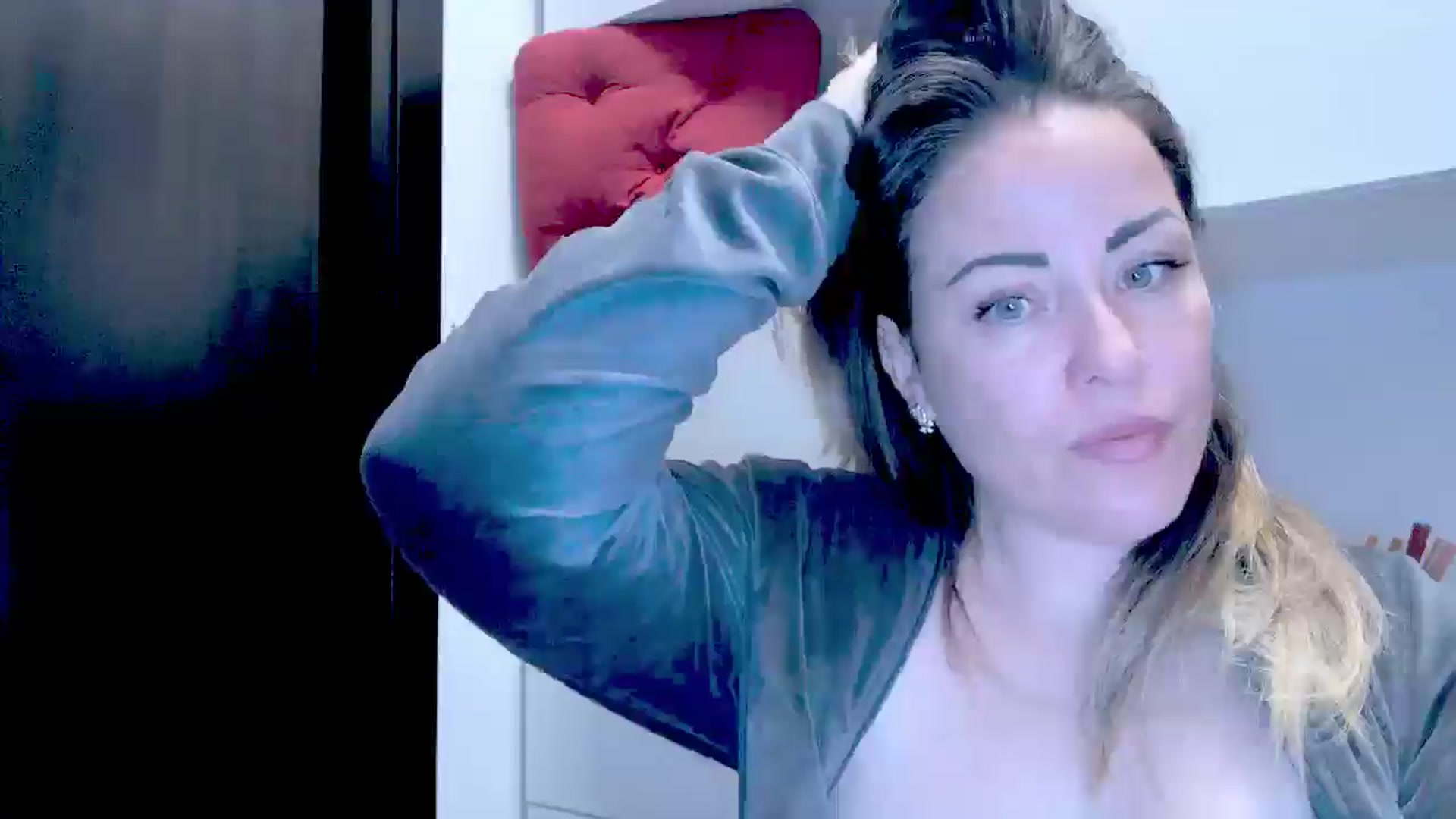 Gallery image thumbnail from Crazy_Ass's myfreecams stream on, 11/04/2024, 16:14 image 3 of 20