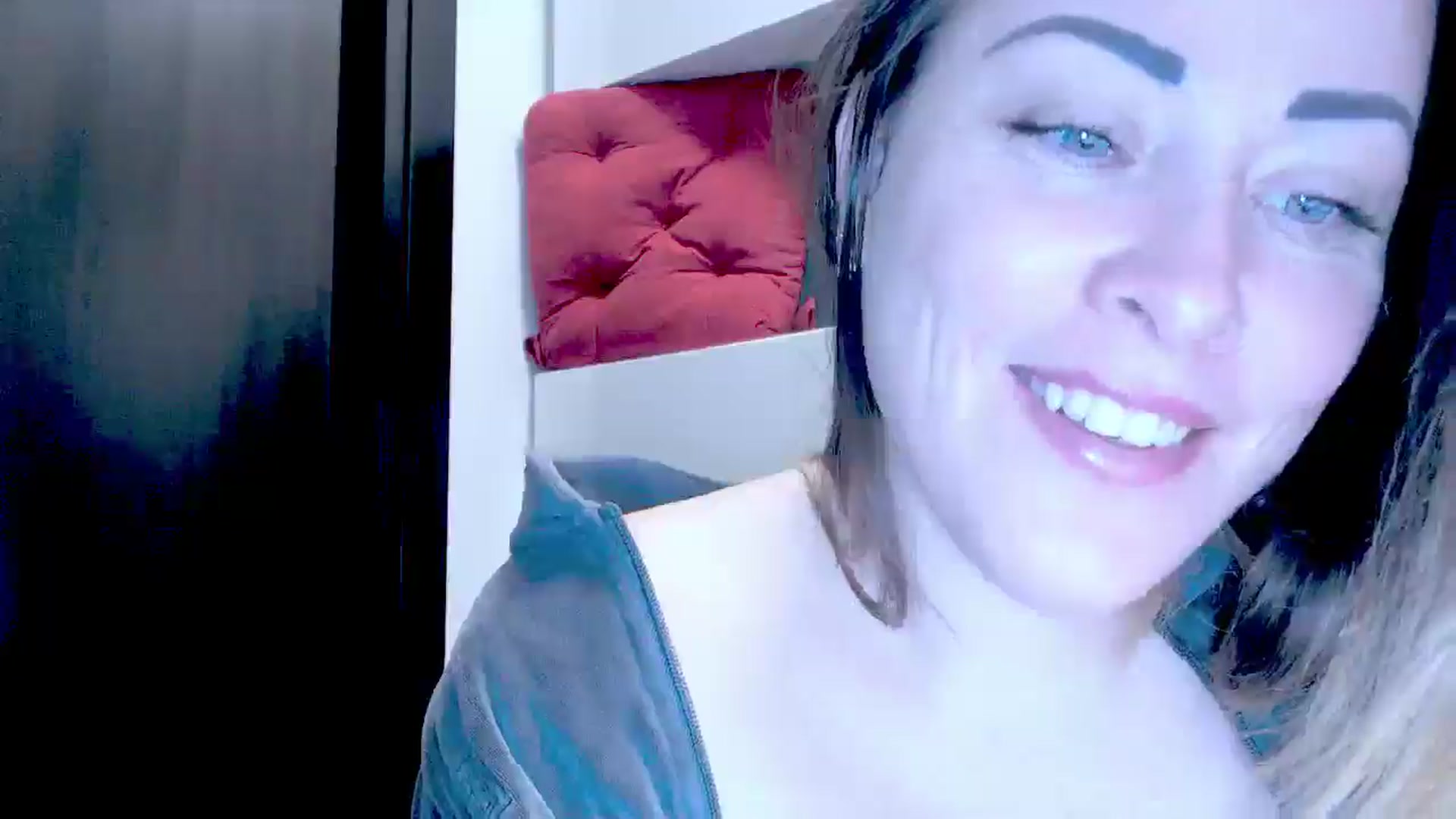 Gallery image thumbnail from Crazy_Ass's myfreecams stream on, 11/04/2024, 16:14 image 2 of 20