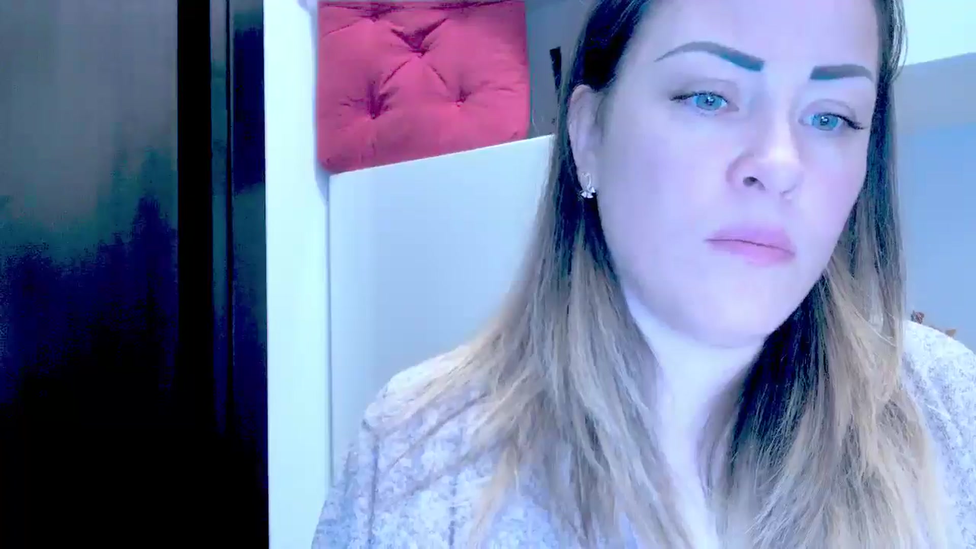 Gallery image thumbnail from Crazy_Ass's myfreecams stream on, 11/18/2024, 16:12 image 5 of 20