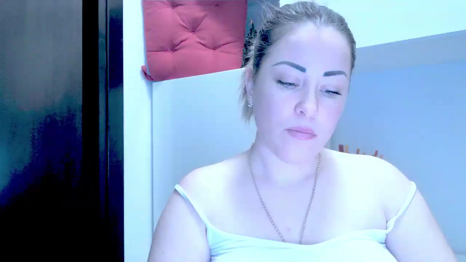 Gallery image thumbnail from Crazy_Ass's myfreecams stream on, 12/09/2024, 16:36 image 16 of 20
