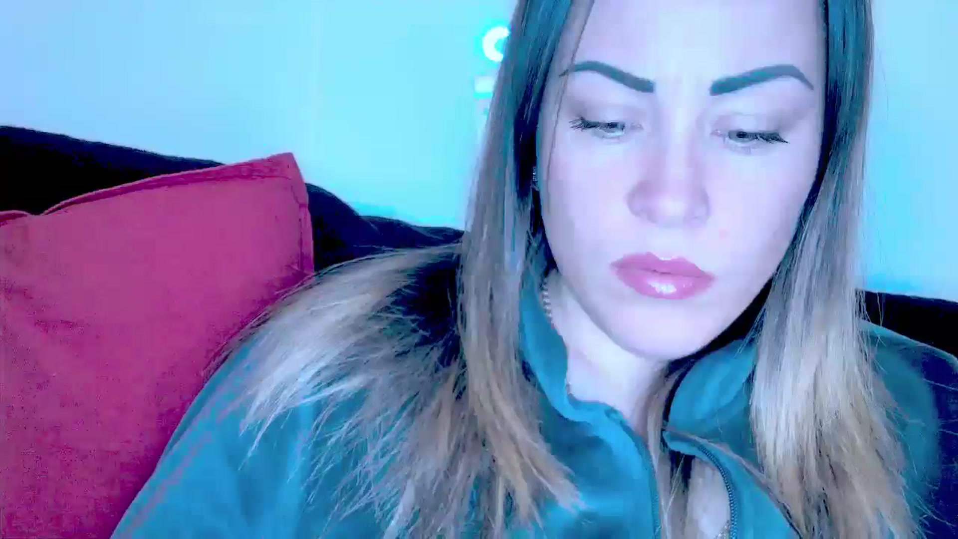Gallery image thumbnail from Crazy_Ass's myfreecams stream on, 12/16/2024, 16:07 image 18 of 20