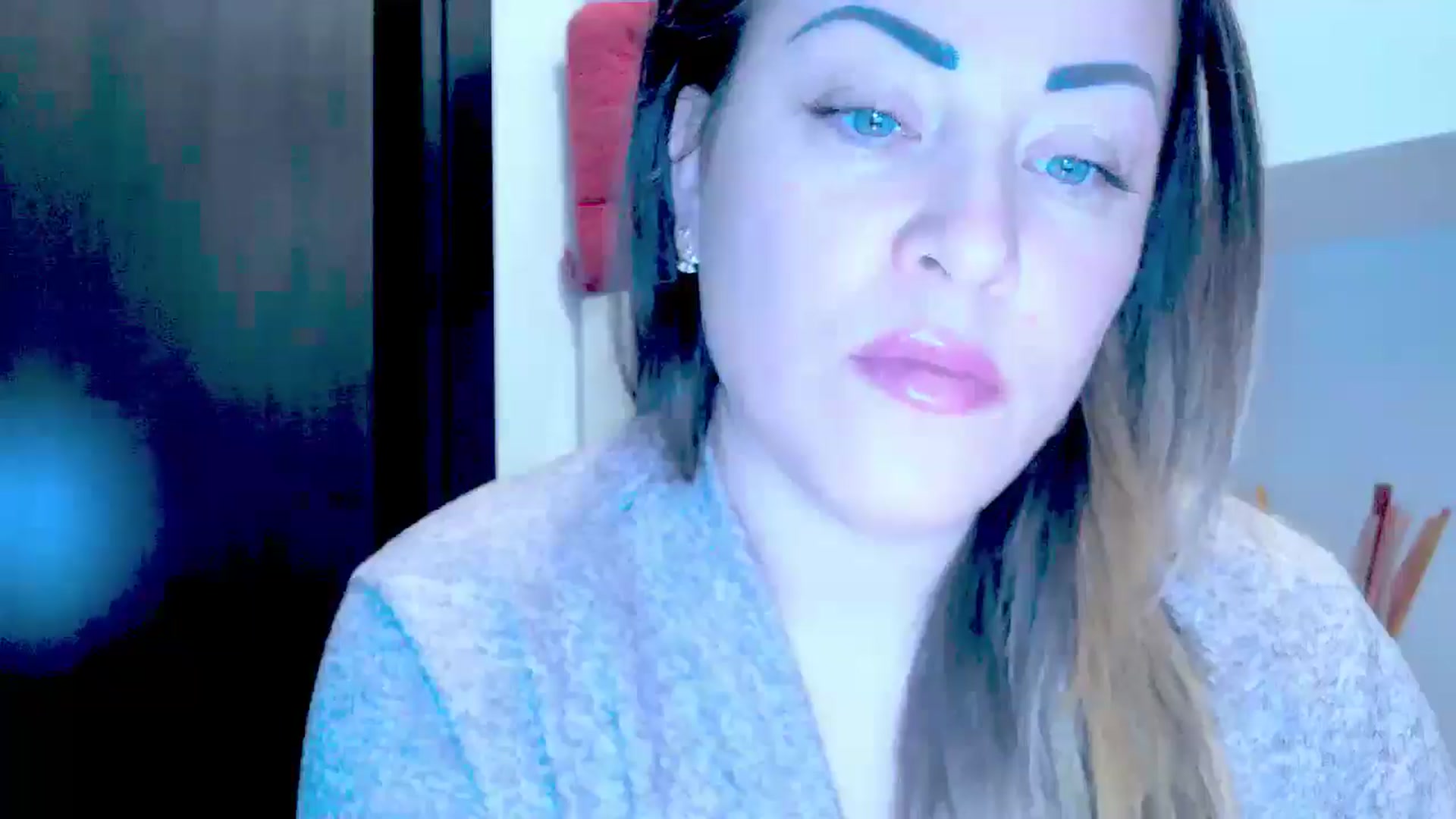 Gallery image thumbnail from Crazy_Ass's myfreecams stream on, 12/17/2024, 15:36 image 16 of 20