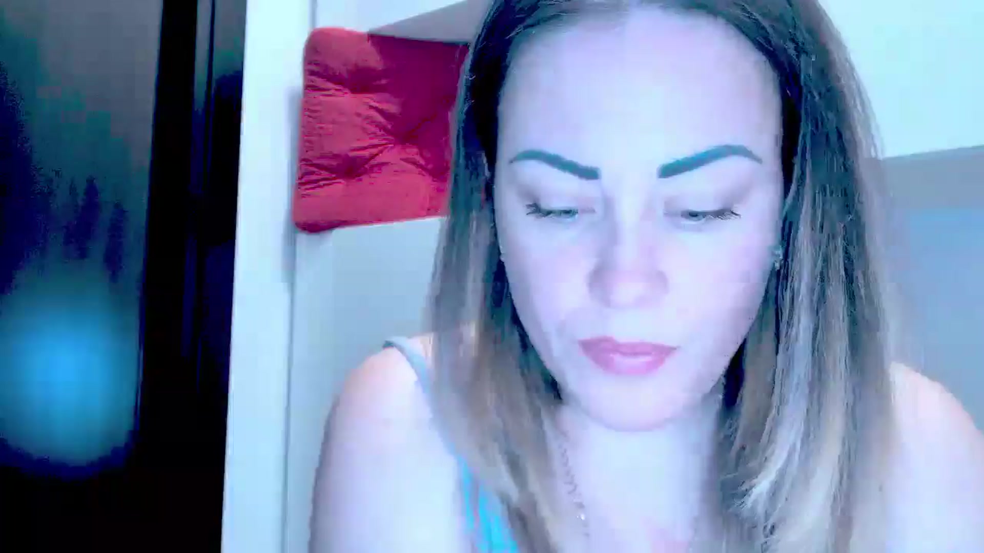 Gallery image thumbnail from Crazy_Ass's myfreecams stream on, 12/18/2024, 15:23 image 8 of 20