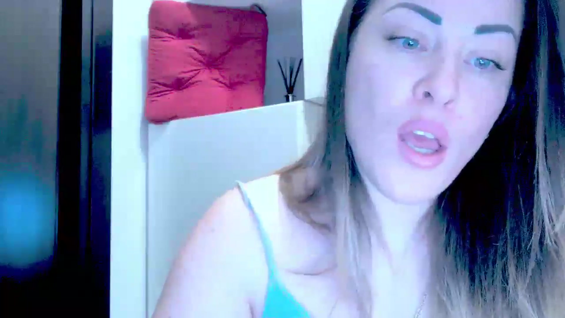 Gallery image thumbnail from Crazy_Ass's myfreecams stream on, 12/18/2024, 16:30 image 12 of 20