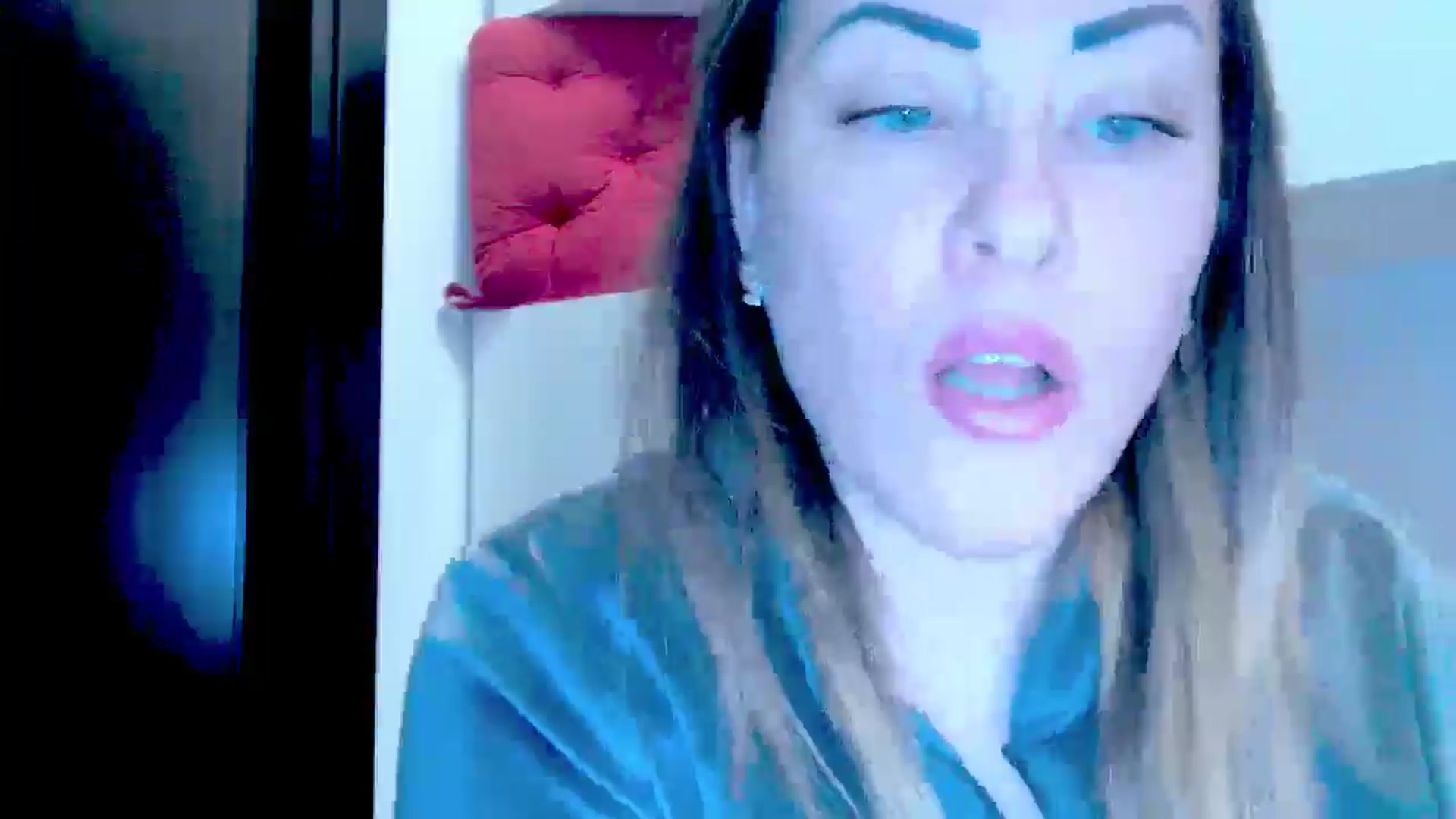 Gallery image thumbnail from Crazy_Ass's myfreecams stream on, 12/23/2024, 14:51 image 10 of 20