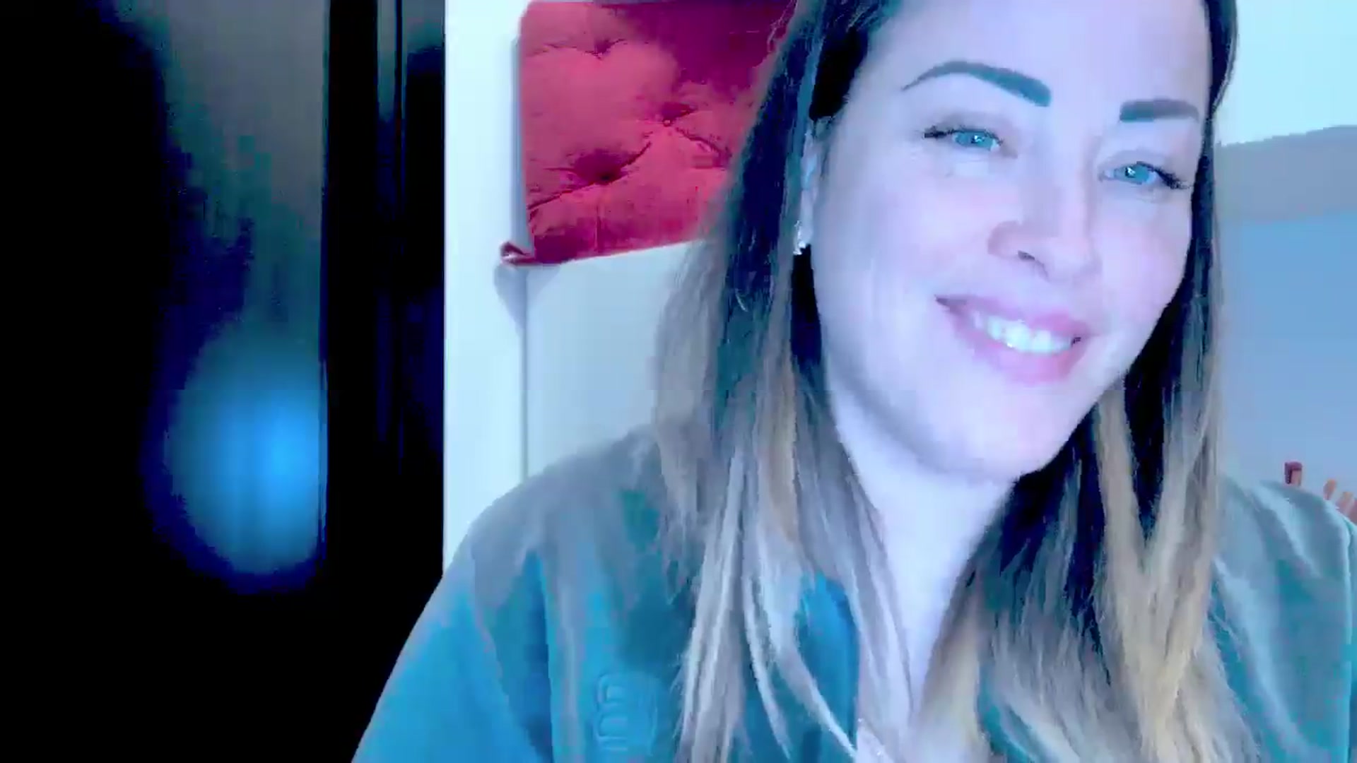 Gallery image thumbnail from Crazy_Ass's myfreecams stream on, 12/23/2024, 16:27 image 5 of 20