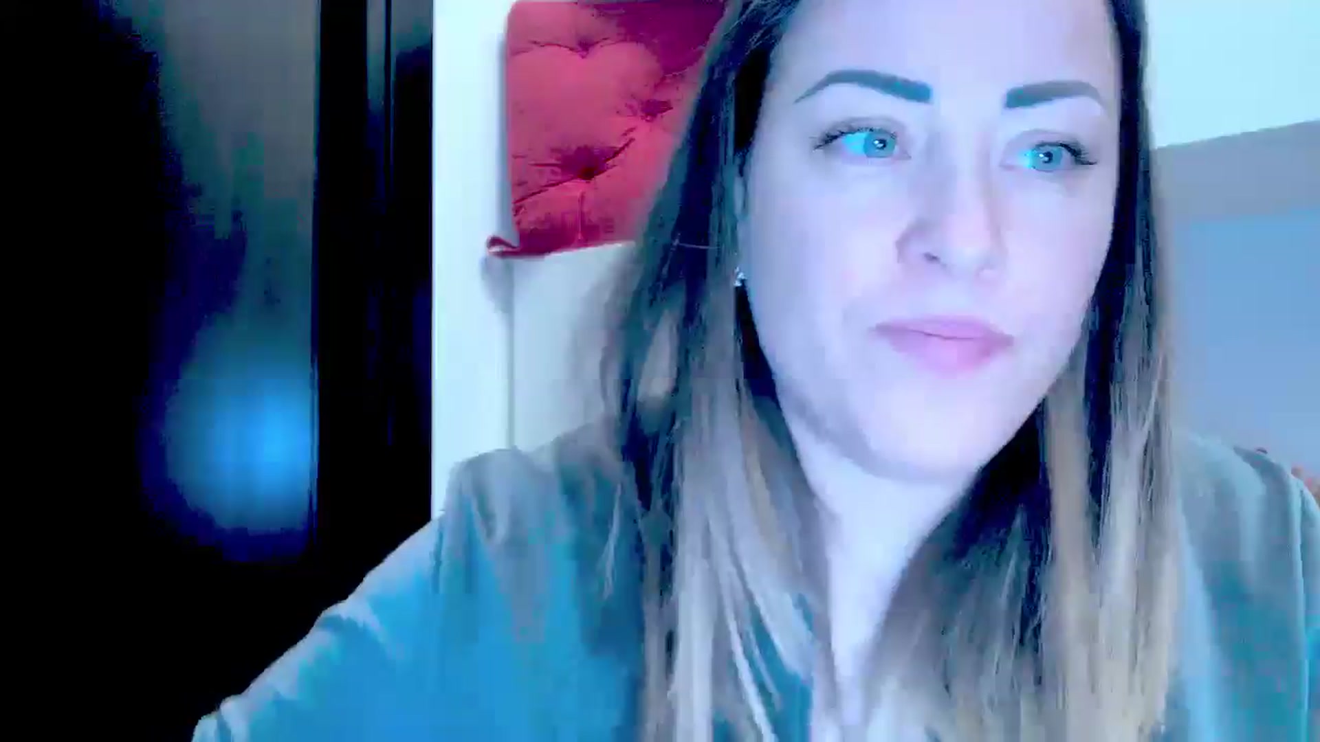 Gallery image thumbnail from Crazy_Ass's myfreecams stream on, 12/23/2024, 16:27 image 6 of 20