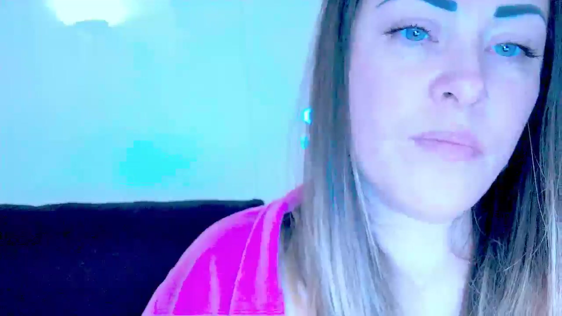 Gallery image thumbnail from Crazy_Ass's myfreecams stream on, 01/07/2025, 16:19 image 12 of 20