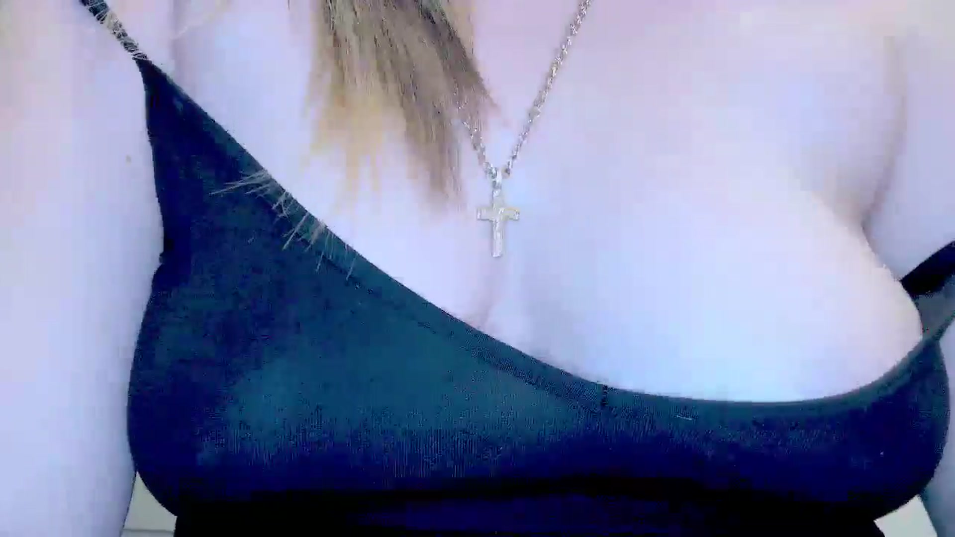 Gallery image thumbnail from Crazy_Ass's myfreecams stream on, 01/20/2025, 16:28 image 15 of 20