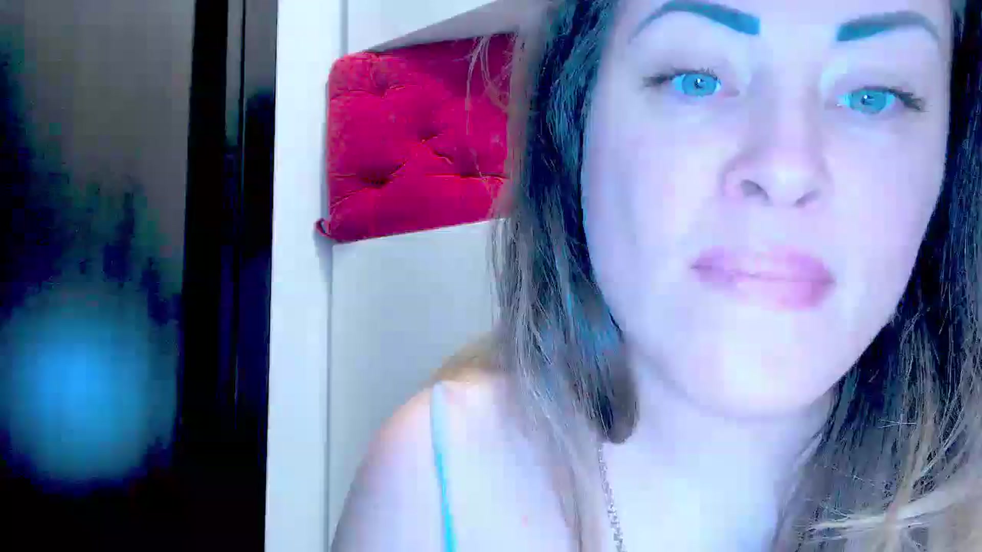 Gallery image thumbnail from Crazy_Ass's myfreecams stream on, 02/21/2025, 15:17 image 13 of 20
