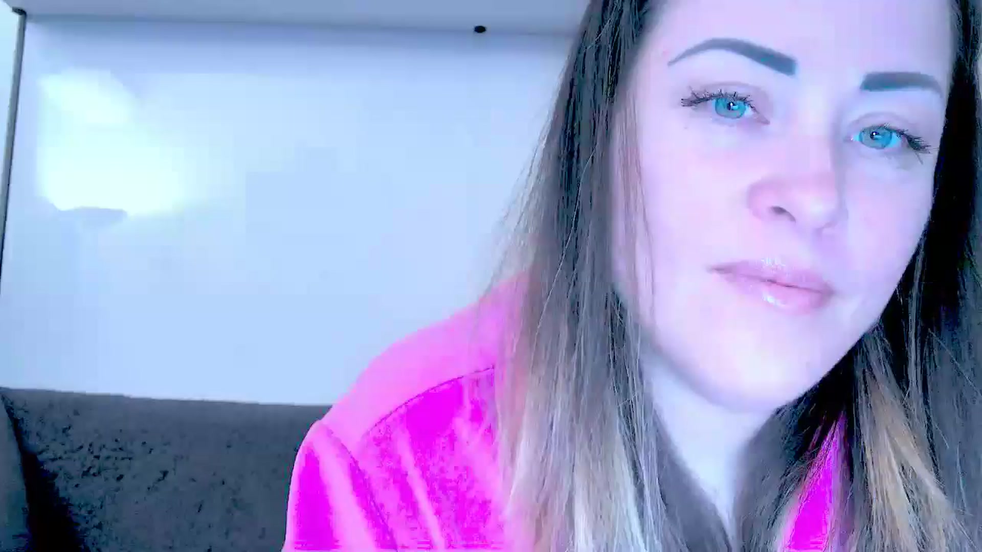 Gallery image thumbnail from Crazy_Ass's myfreecams stream on, 03/11/2025, 16:31 image 18 of 20