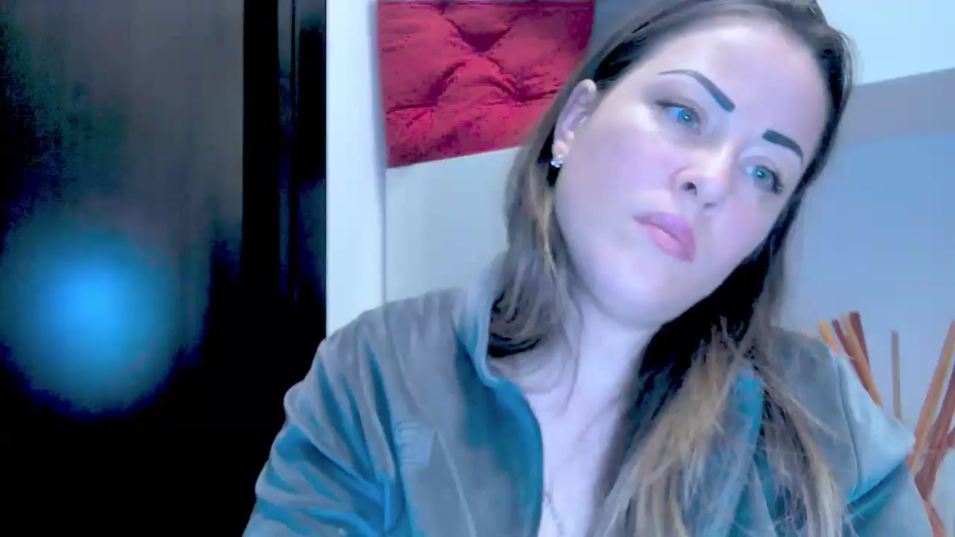 Gallery image thumbnail from Crazy_Ass's myfreecams stream on, 03/31/2025, 14:06 image 17 of 20